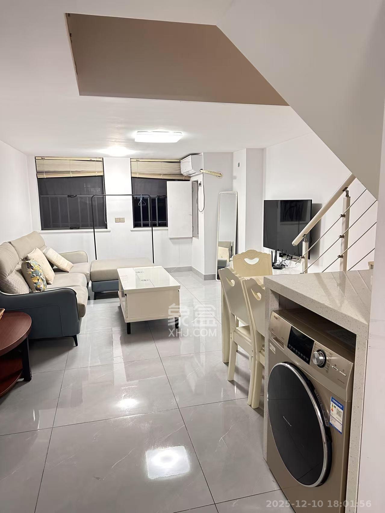 华润置地广场二期 2室1厅1卫 1600.0元/月 华润置地广场二期 2室1厅1卫 1600.0元/月室内图