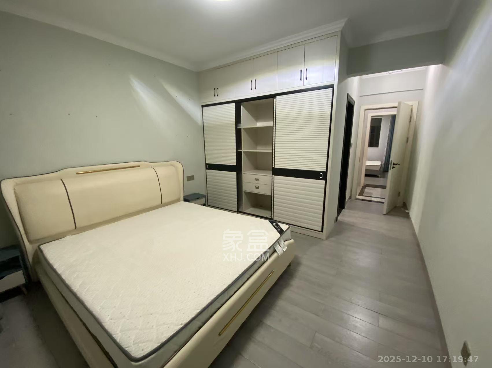 绿地新都会 4室2厅2卫 3000.0元/月 绿地新都会 4室2厅2卫 3000.0元/月室内图