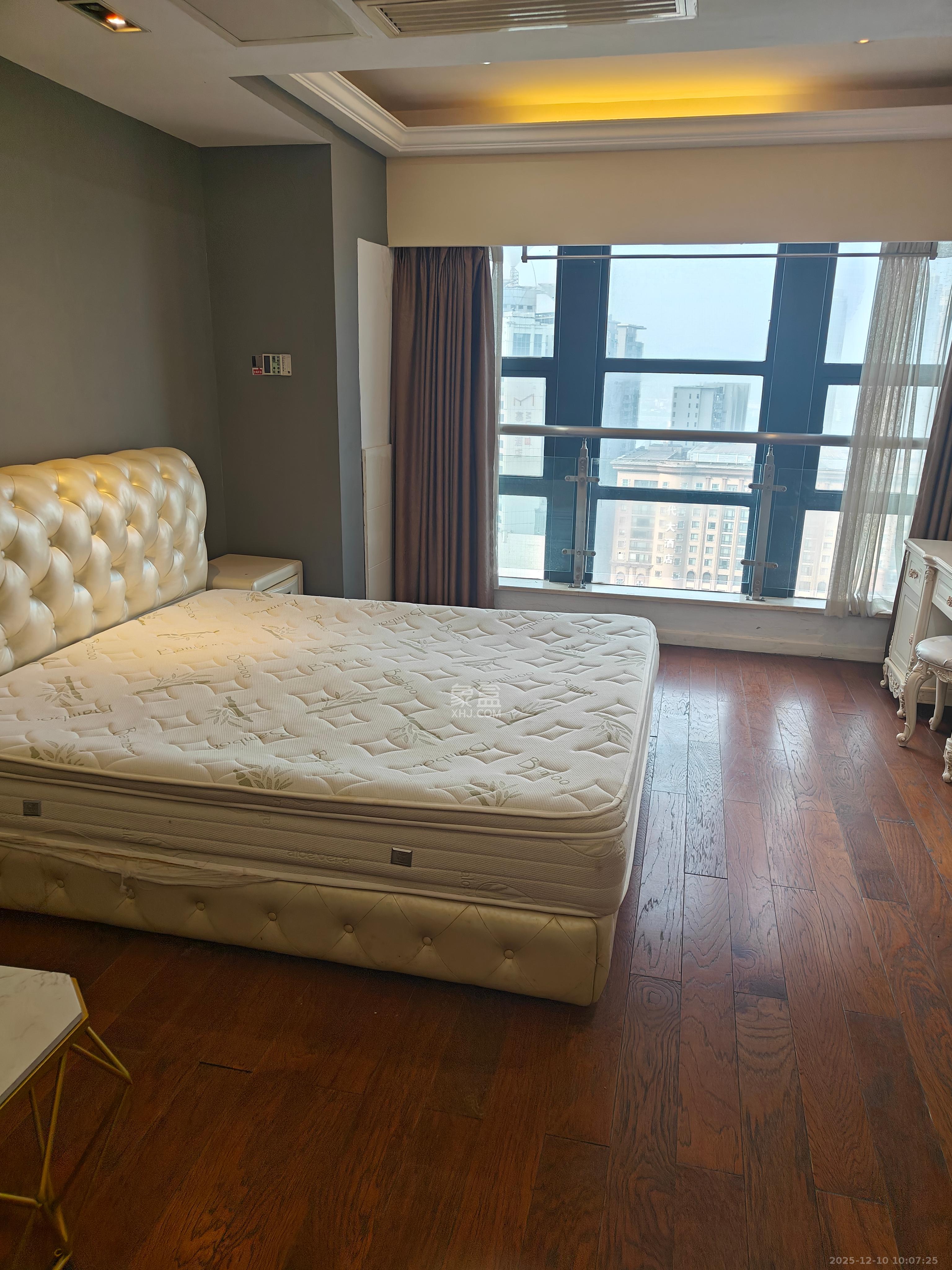 壹号公馆 1室1厅1卫 1800.0元/月 壹号公馆 1室1厅1卫 1800.0元/月室内图