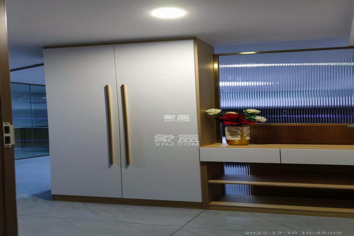 天麓轻奢国际 1室1厅1卫 1500.0元/月 天麓轻奢国际 1室1厅1卫 1500.0元/月室内图