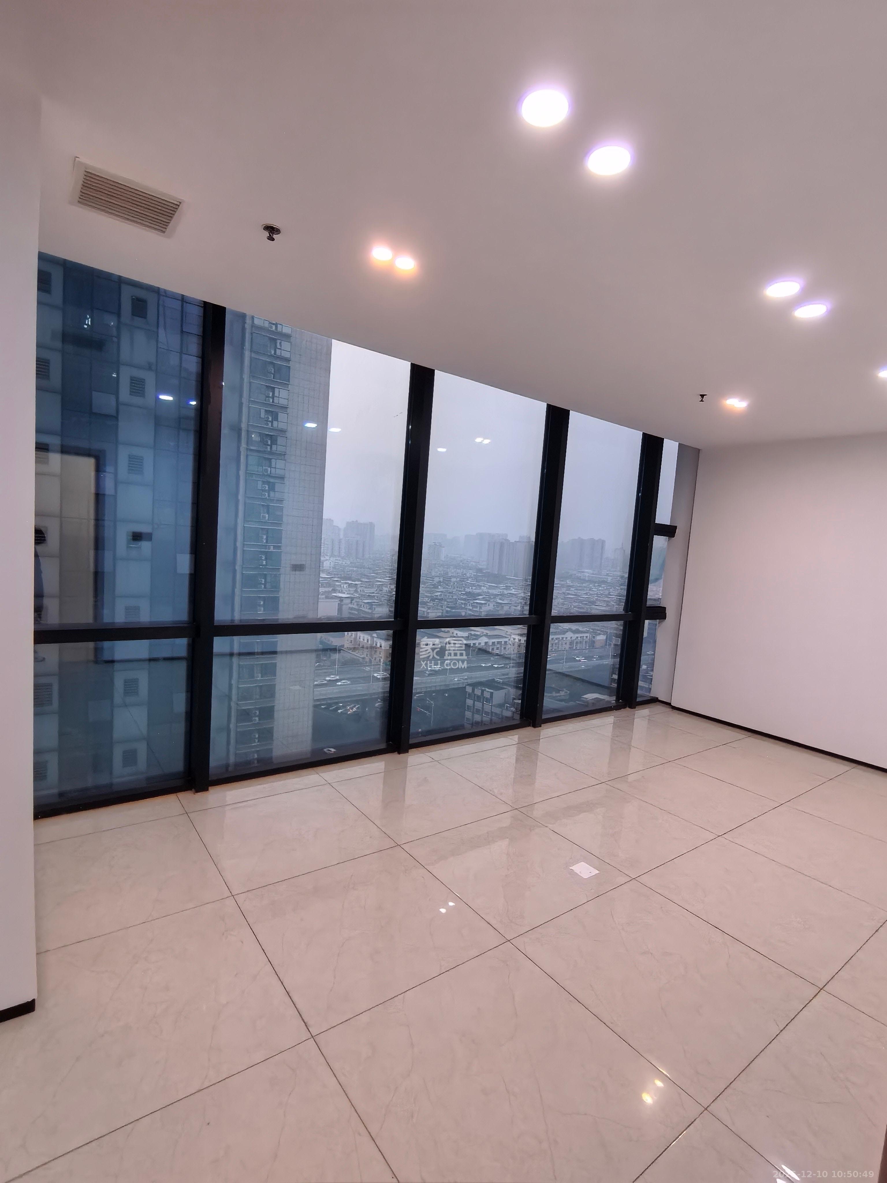 东盈商业广场（华泉城市广场）   200.0㎡      9500.0元/月室内图