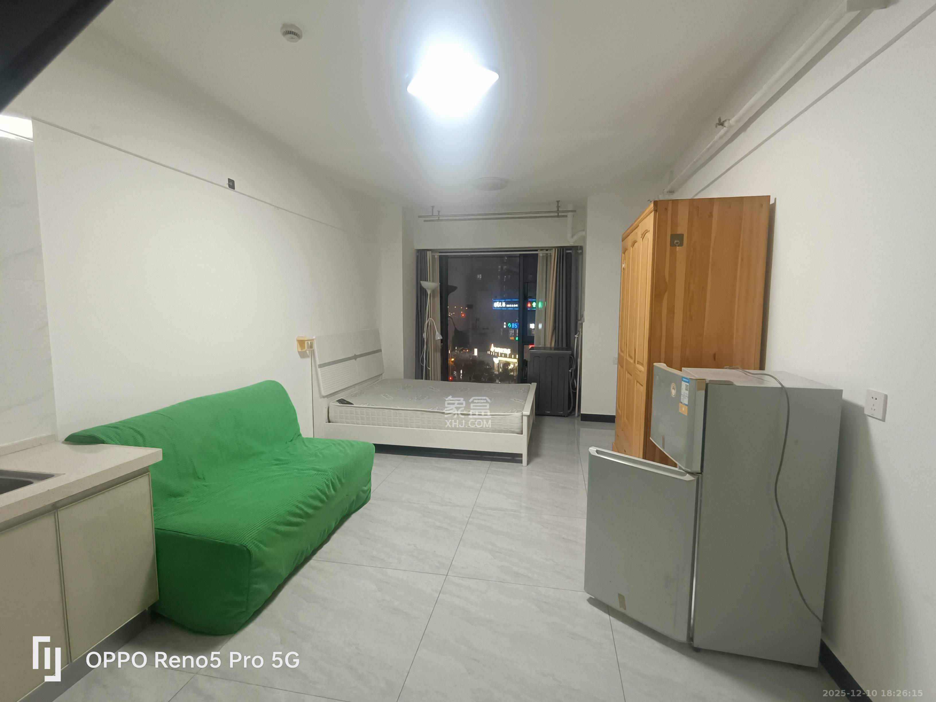 鑫远御文台一期  1室0厅0卫    1300.0元/月