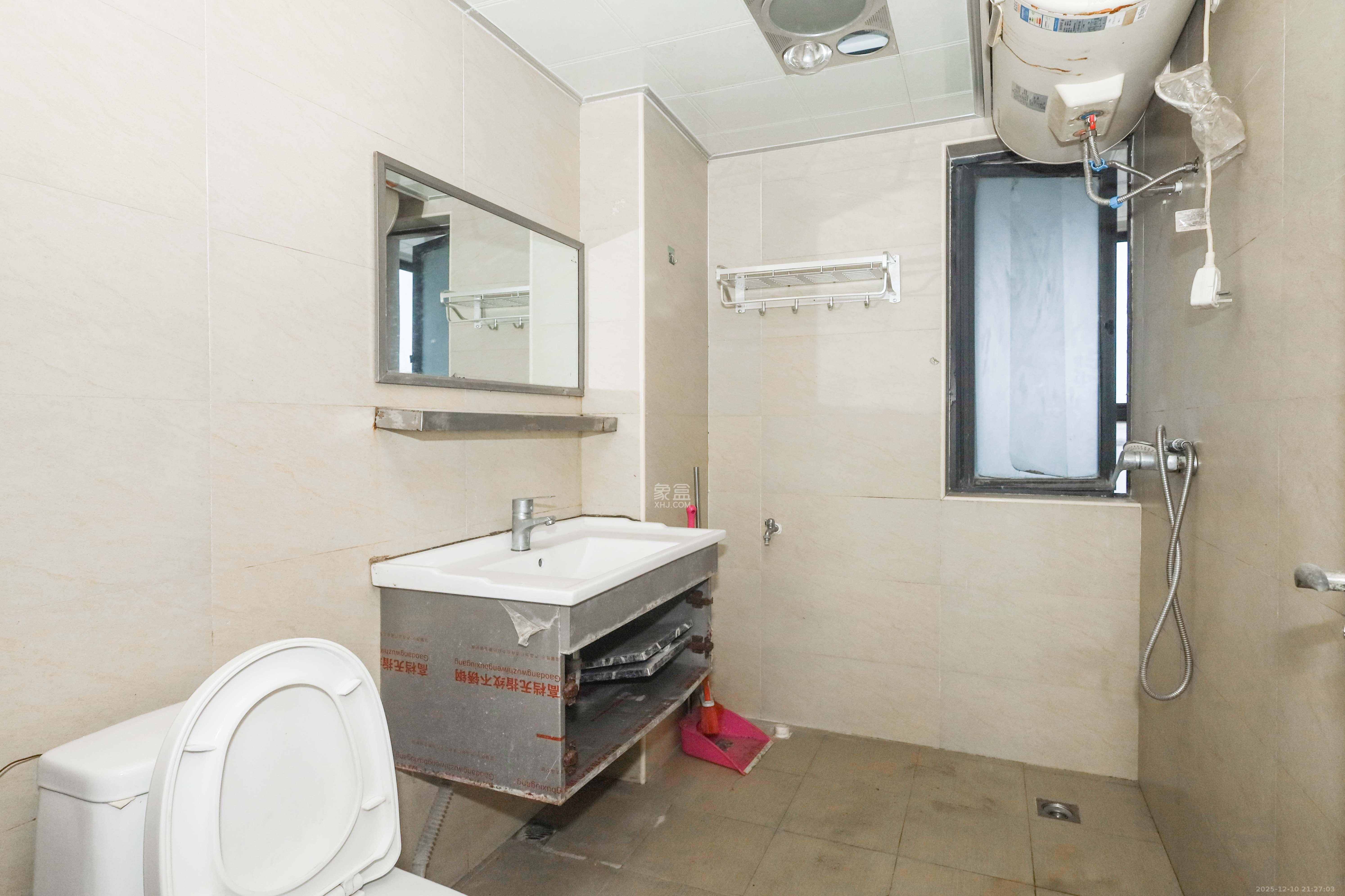 保利麓谷林语A区 4室2厅2卫 2800.0元/月 保利麓谷林语A区 4室2厅2卫 2800.0元/月室内图