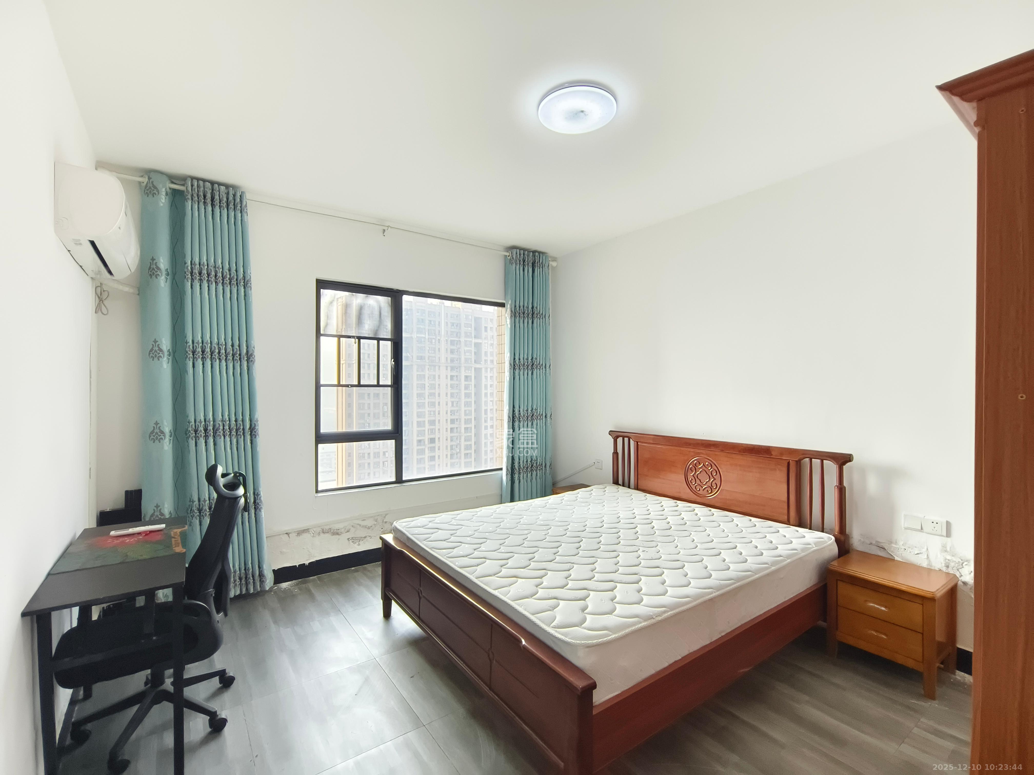 润和又一城 4室2厅2卫 2500.0元/月 润和又一城 4室2厅2卫 2500.0元/月室内图