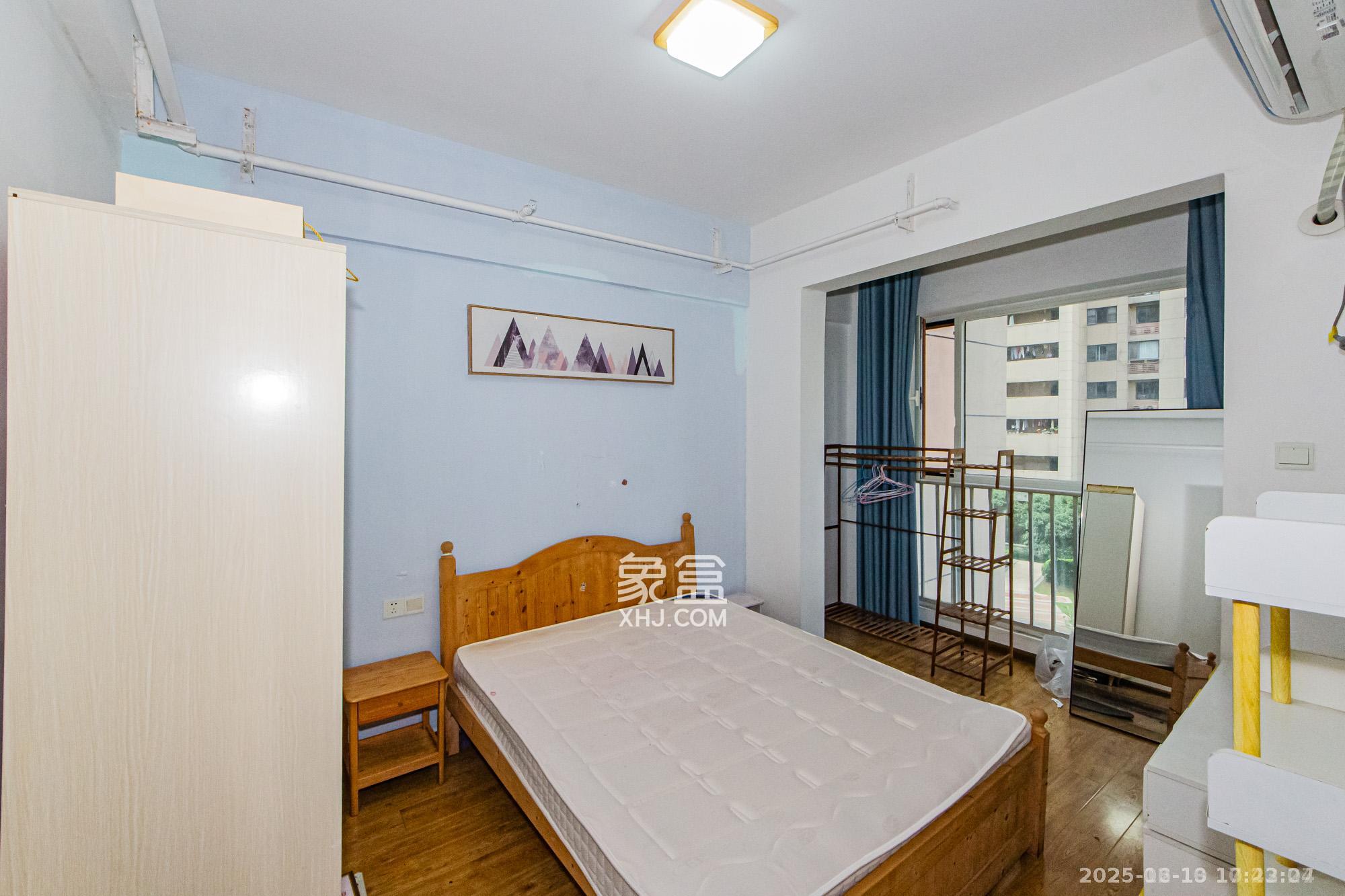 北辰三角洲E4区  3室1厅1卫    2600.0元/月