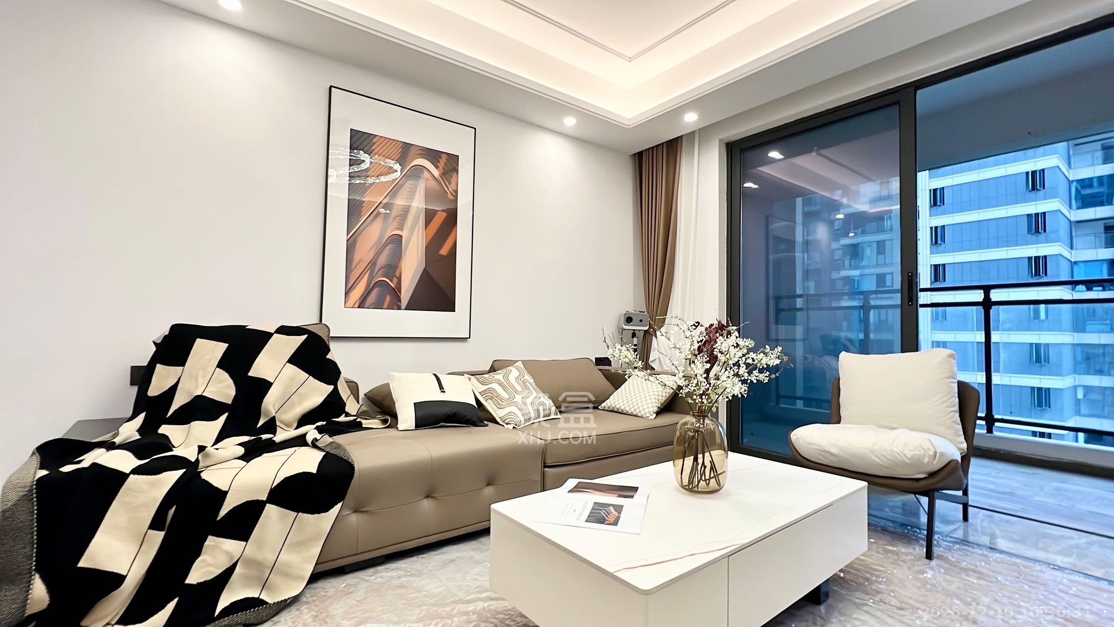 绿地V岛  3室2厅2卫    4500.0元/月室内图