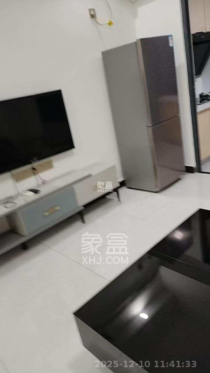 明发国际城 1室1厅1卫 1400.0元/月 明发国际城 1室1厅1卫 1400.0元/月室内图