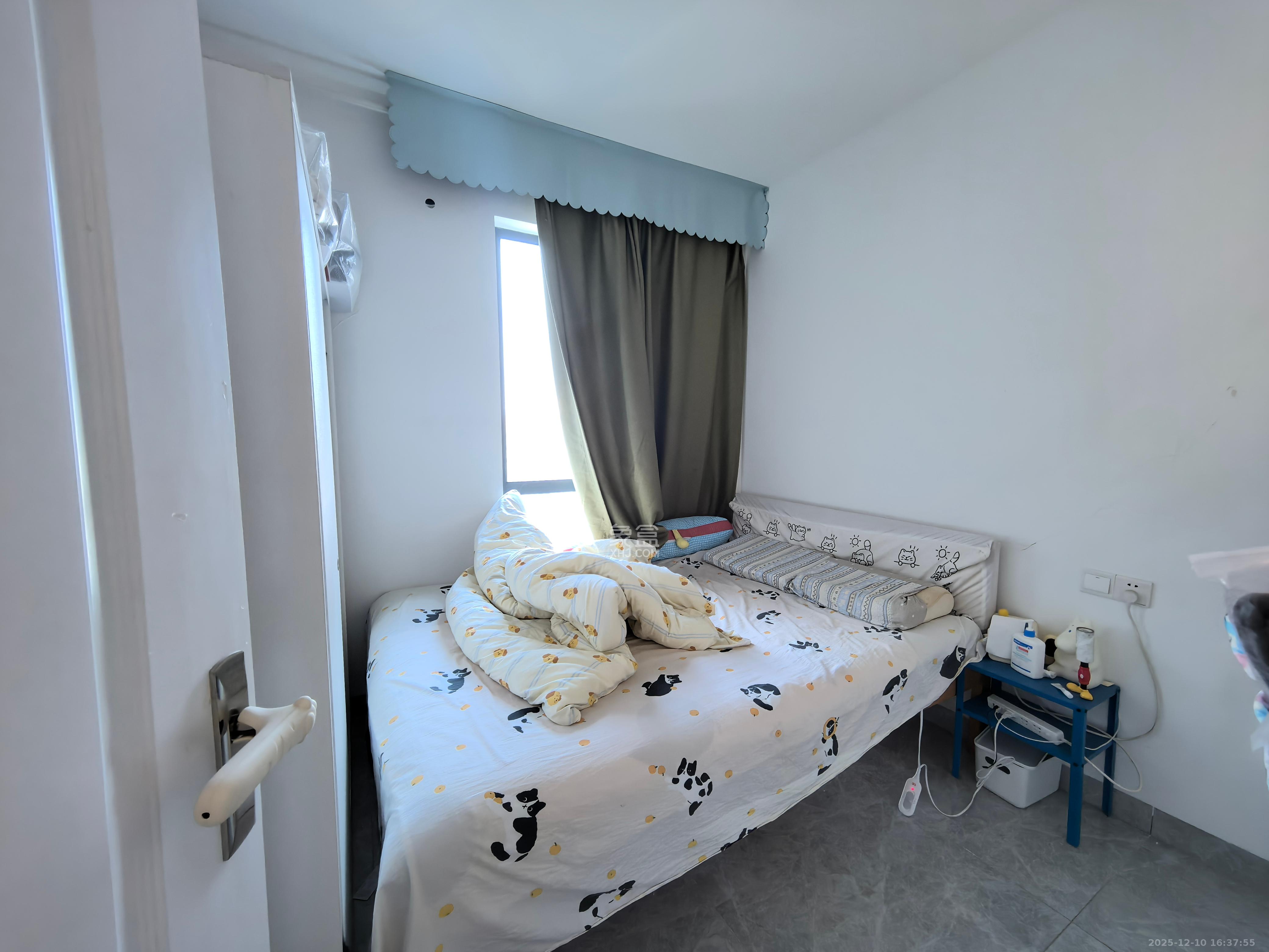 欧亚达国际广场  2室2厅1卫    1800.0元/月