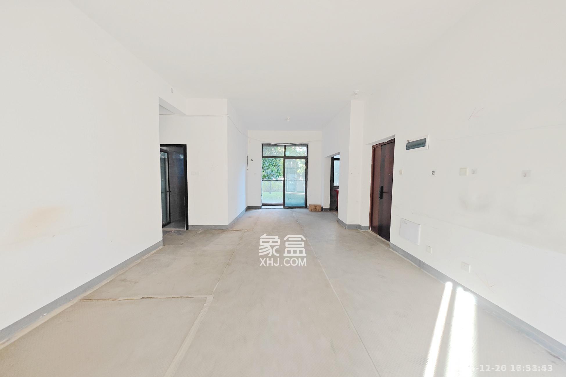 国欣向荣府  4室2厅2卫    3100.0元/月