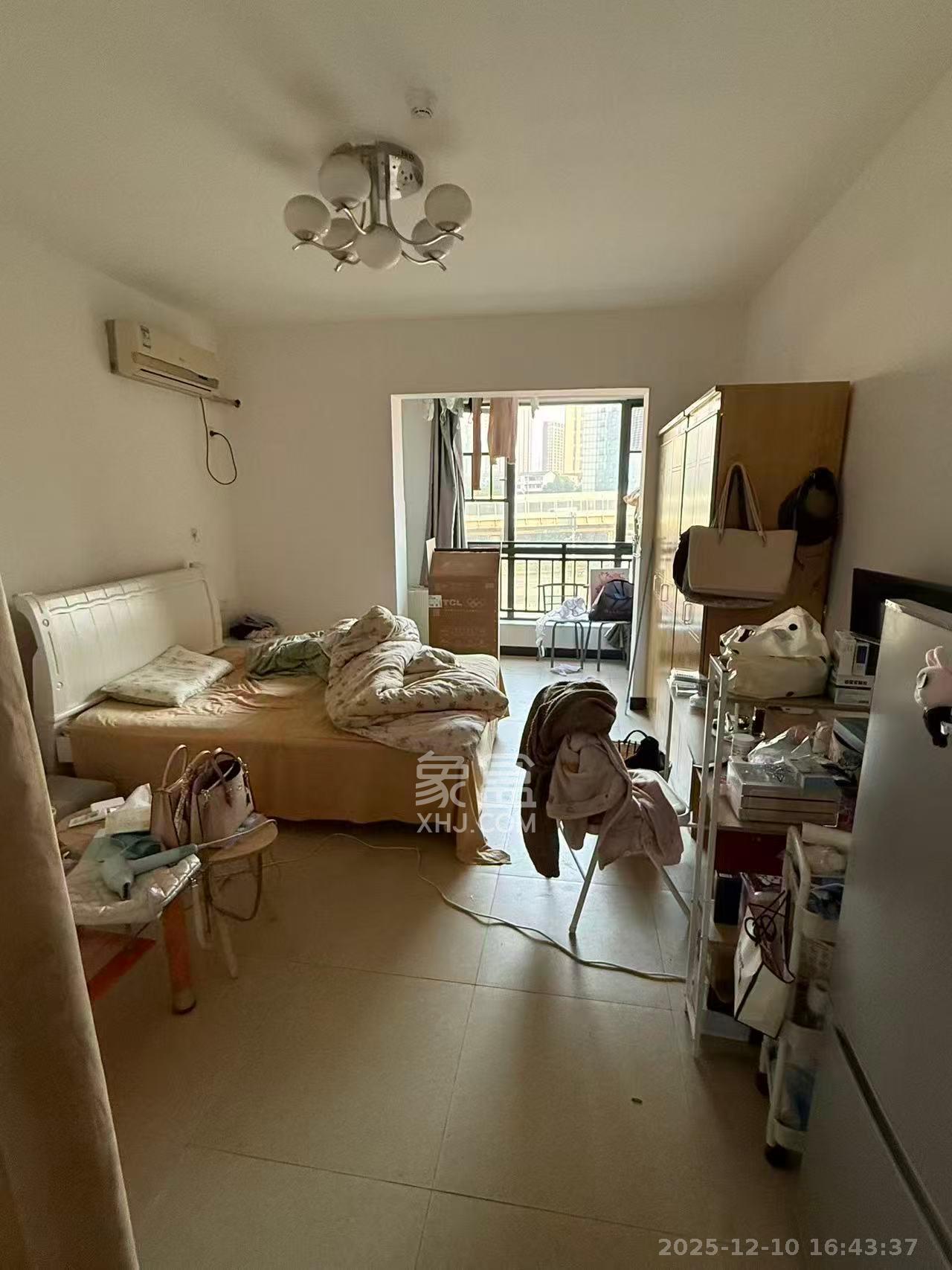 剑桥名门  1室1厅1卫    1100.0元/月