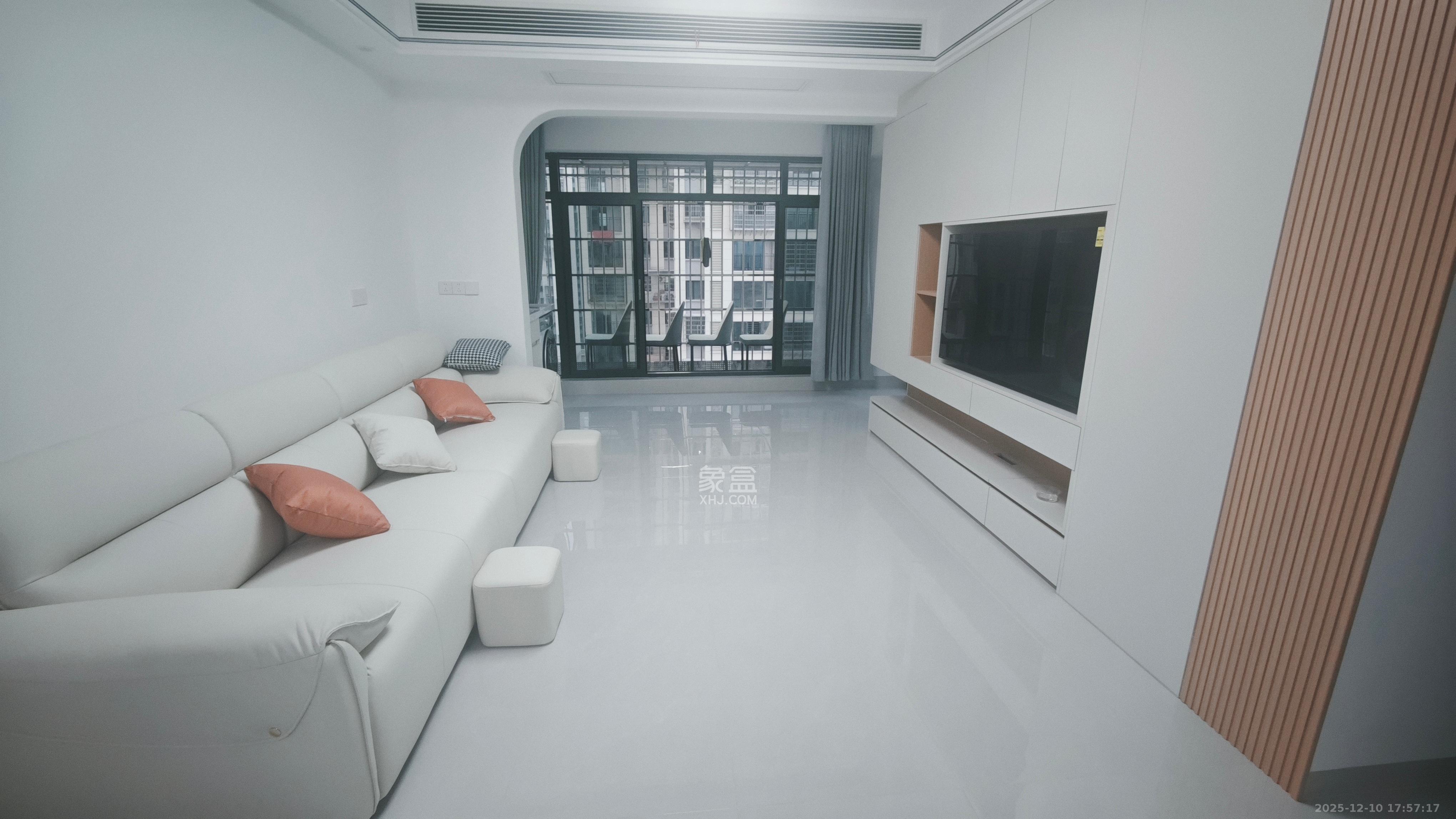 和景家园二期  3室2厅1卫    2300.0元/月室内图1