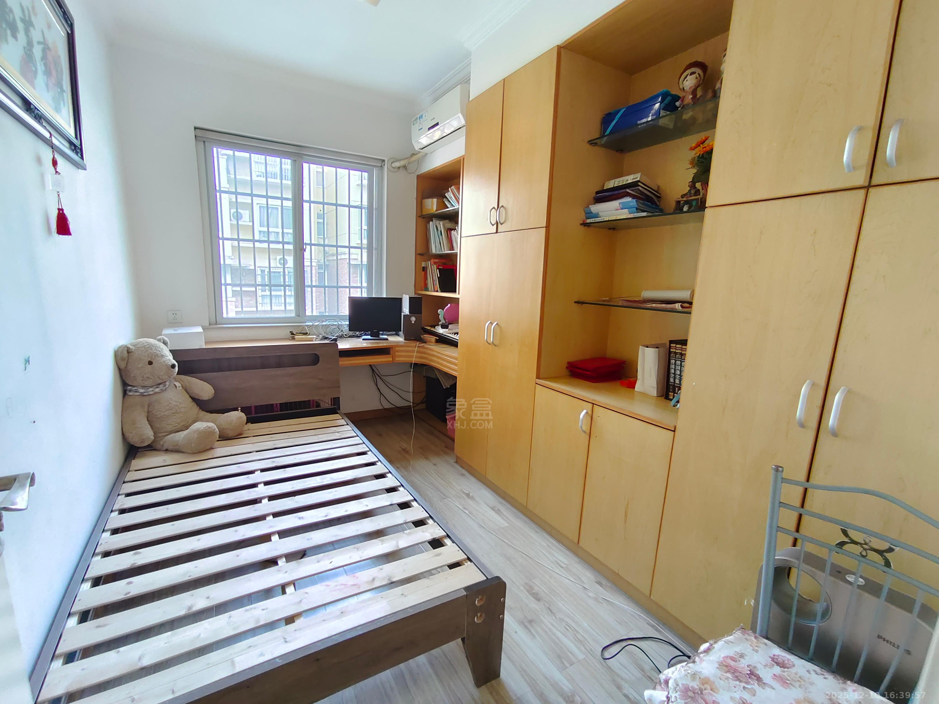 熹悦花都  4室2厅2卫    1500.0元/月室内图