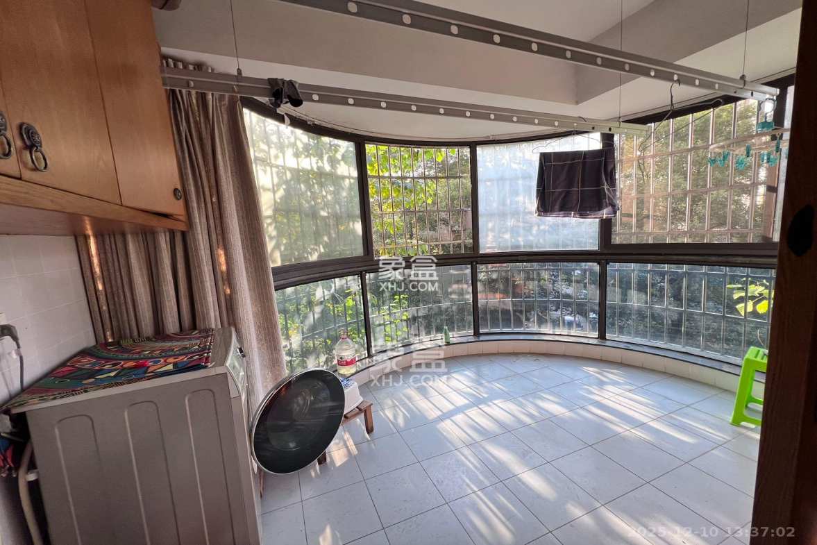 曙光泊岸 4室2厅2卫 4500.0元/月 曙光泊岸 4室2厅2卫 4500.0元/月室内图