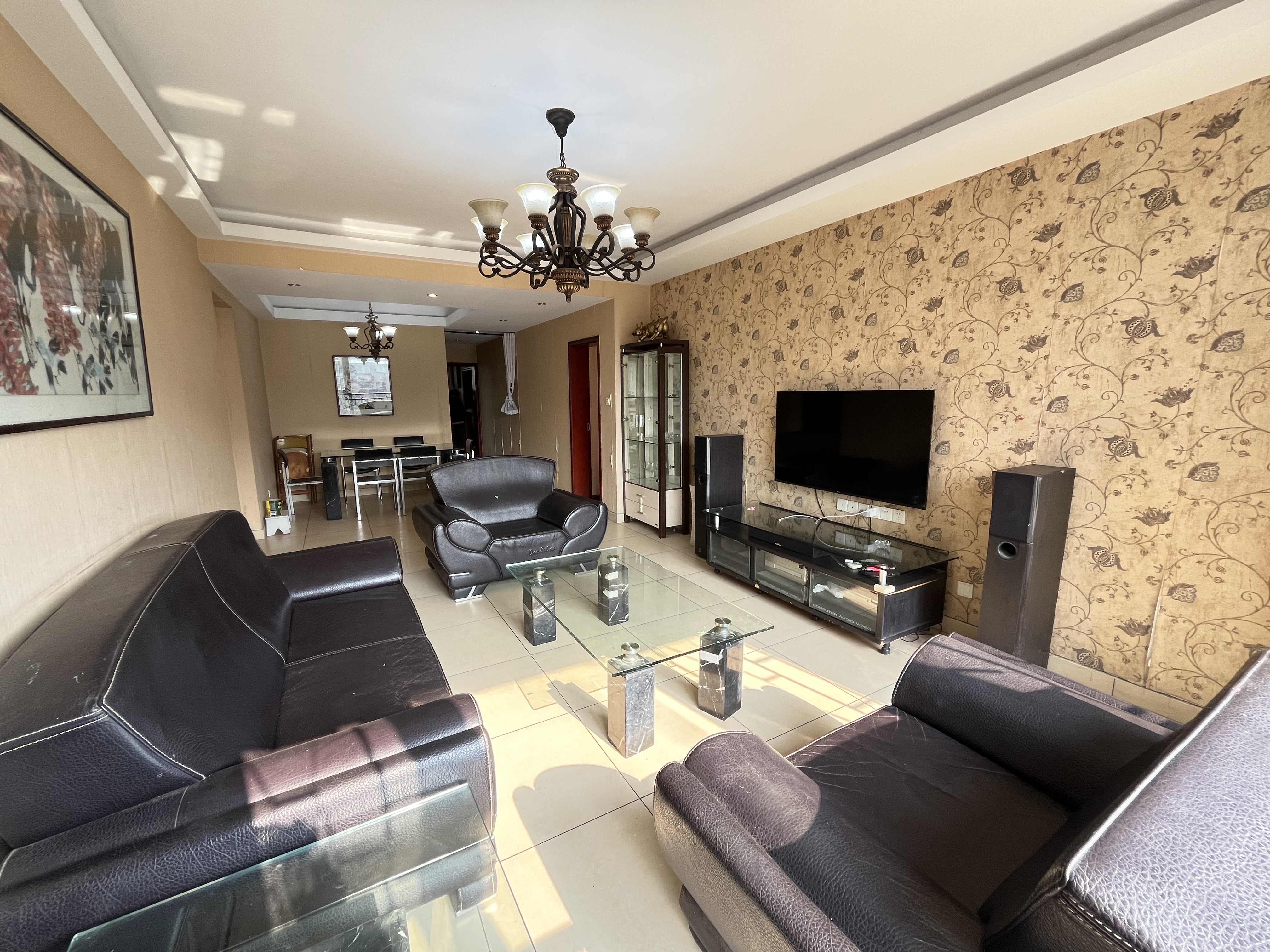 佳天瑞宁花园 3室2厅2卫 3000.0元/月 佳天瑞宁花园 3室2厅2卫 3000.0元/月户型图