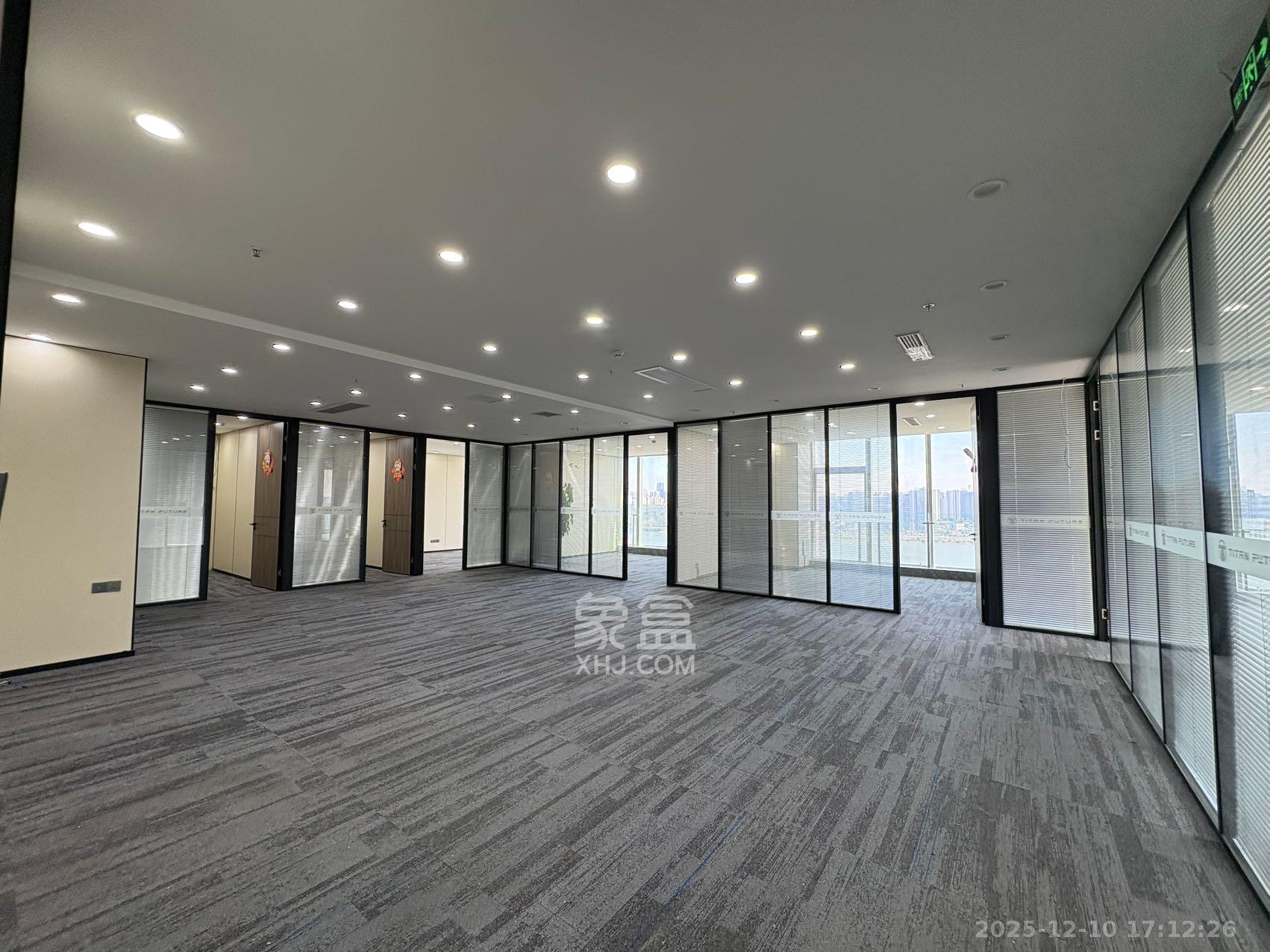 柏宁地王广场   548.0㎡      42800.0元/月室内图