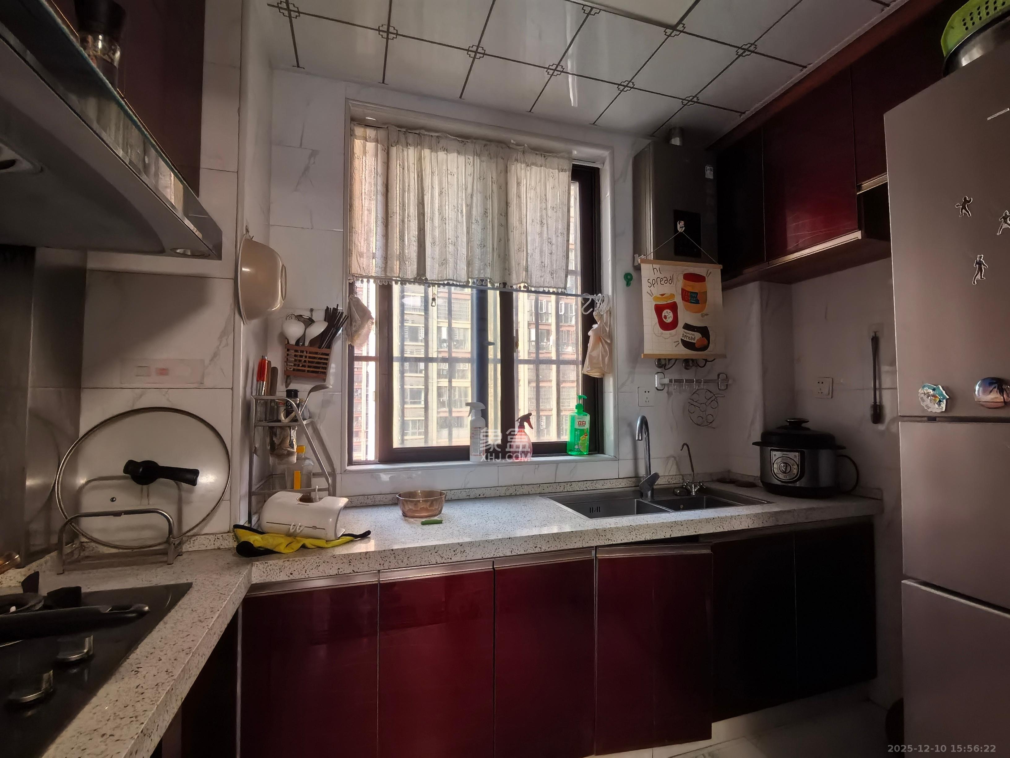 东方美地 3室2厅2卫 2600.0元/月 东方美地 3室2厅2卫 2600.0元/月室内图