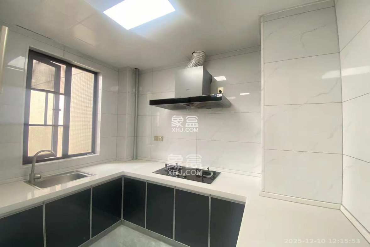 星雅美辰 3室2厅2卫 2450.0元/月 星雅美辰 3室2厅2卫 2450.0元/月室内图