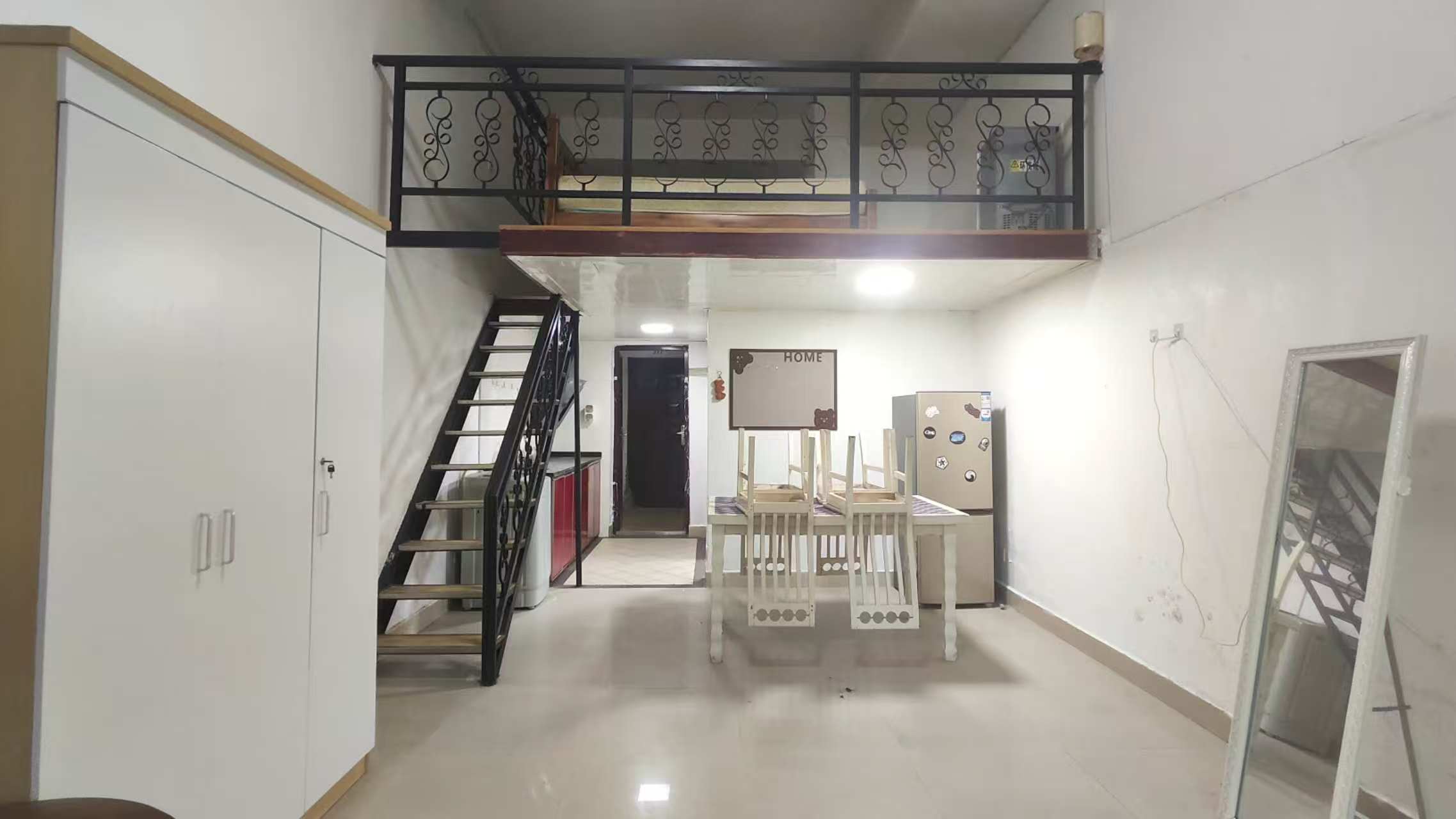 金钟大厦 1室0厅0卫 1500.0元/月 金钟大厦 1室0厅0卫 1500.0元/月室内图