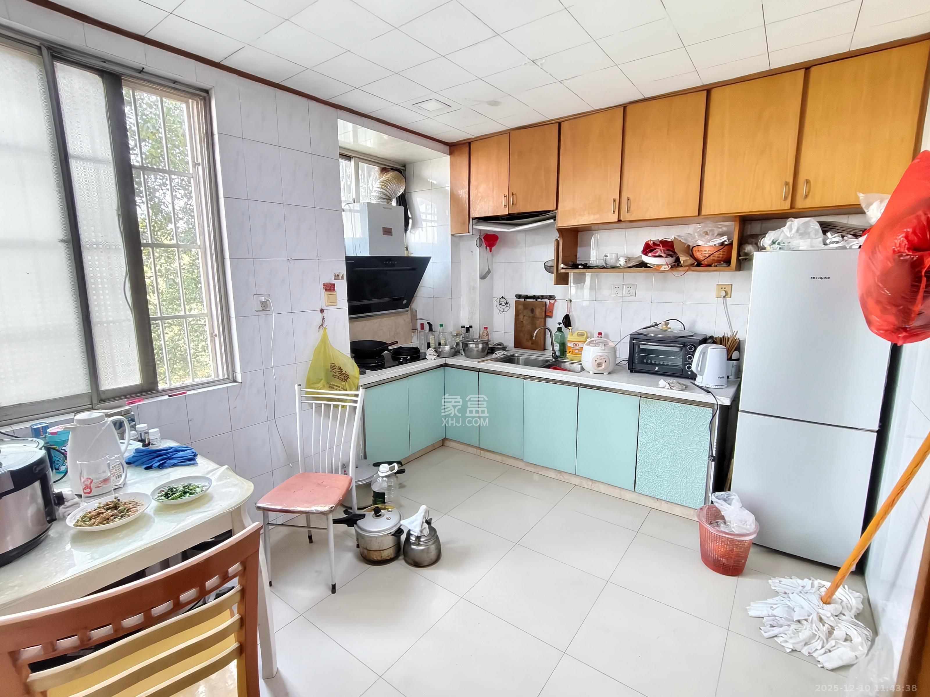 骆家坝小区  3室2厅1卫    1500.0元/月室内图