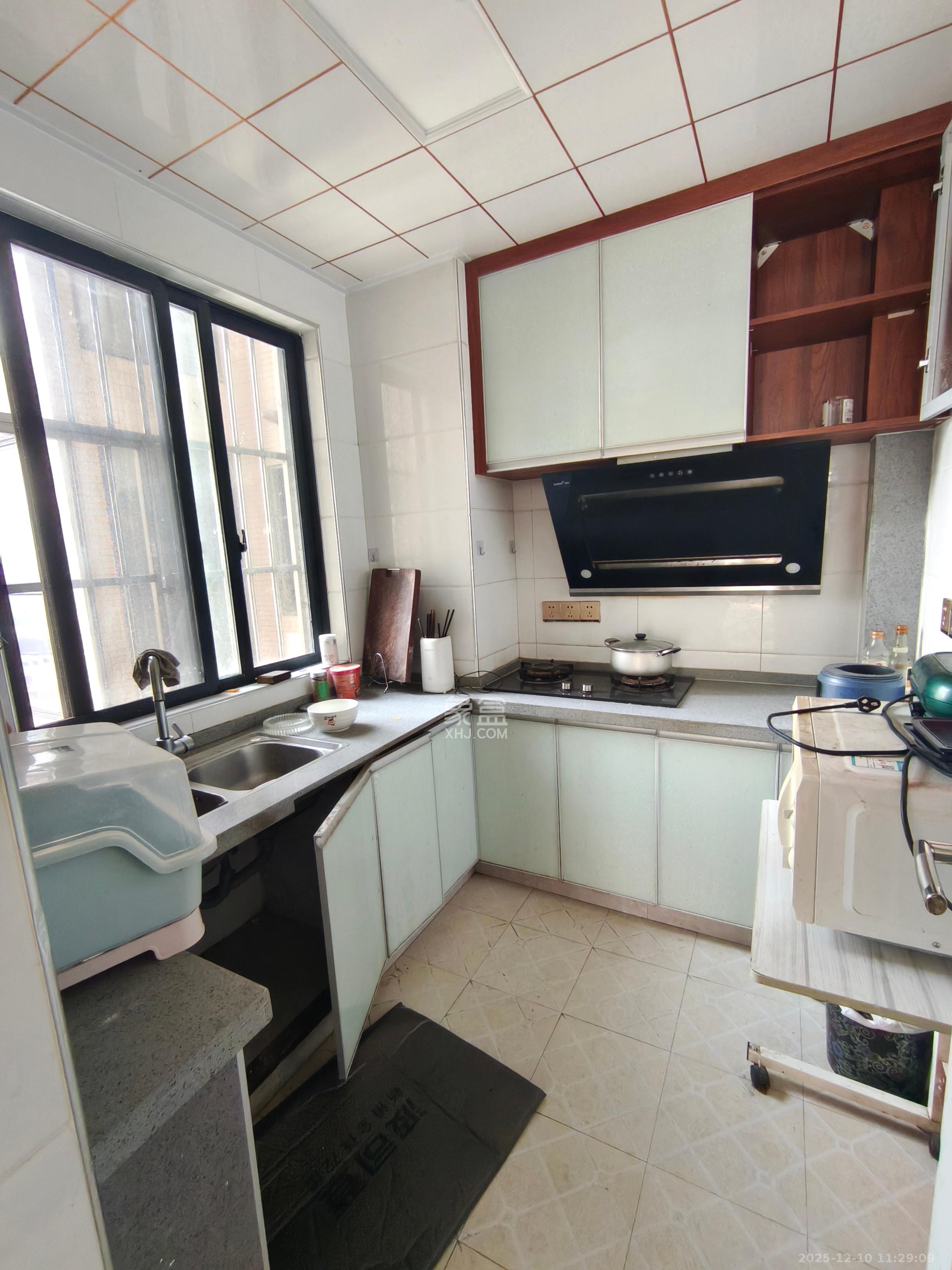 钰龙天下一期 2室2厅1卫 2200.0元/月 钰龙天下一期 2室2厅1卫 2200.0元/月室内图