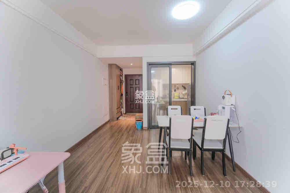 保利香槟国际 3室2厅2卫 1900.0元/月 保利香槟国际 3室2厅2卫 1900.0元/月室内图