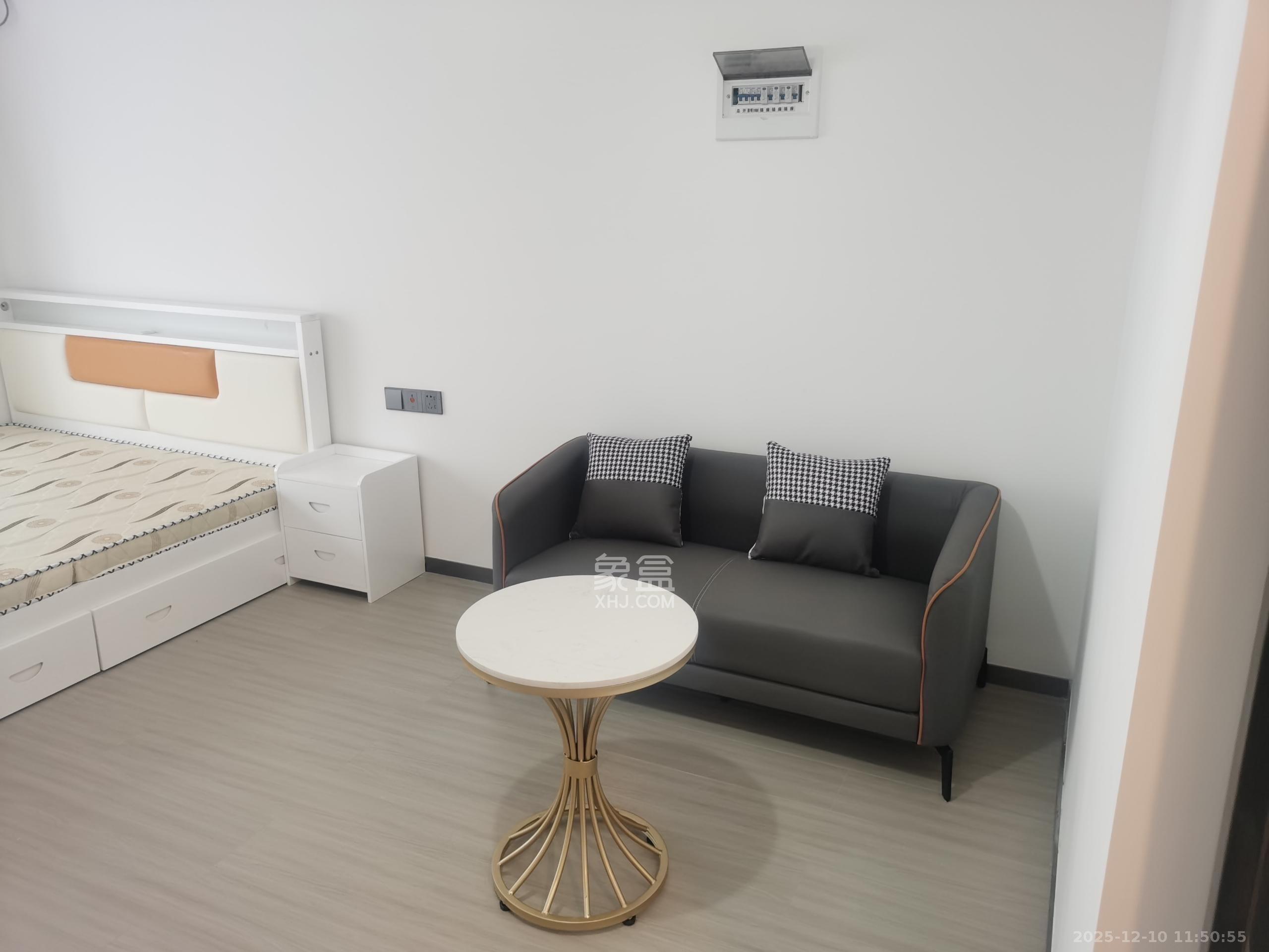 梅溪华府(新城金茂梦想华府) 1室0厅0卫 1700.0元/月 梅溪华府(新城金茂梦想华府) 1室0厅0卫 1700.0元/月室内图