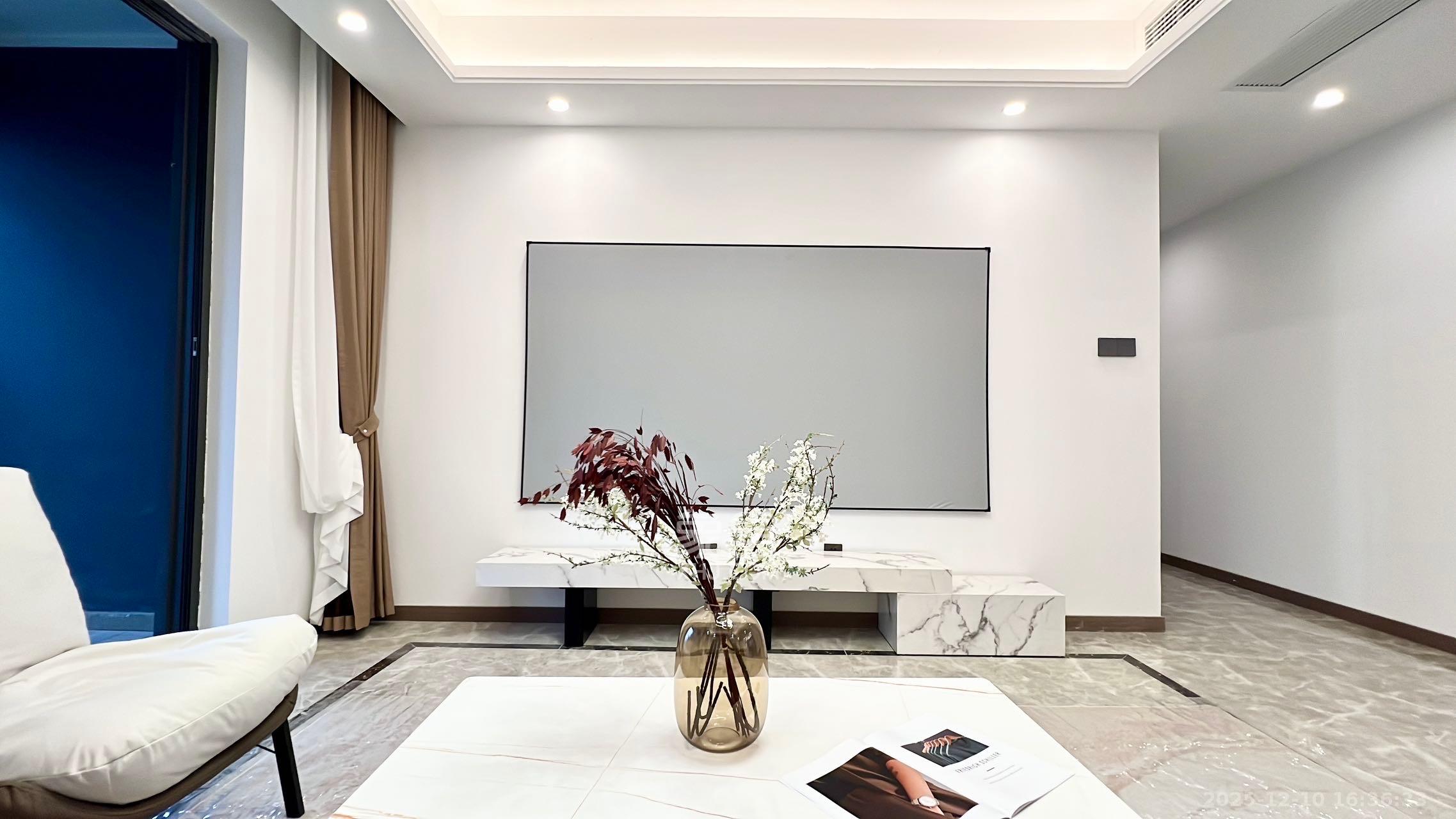 绿地V岛  3室2厅2卫    4500.0元/月室内图