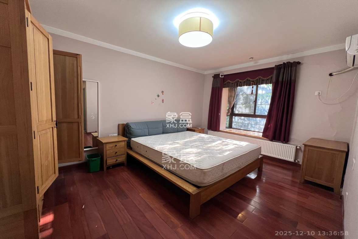 曙光泊岸 4室2厅2卫 4500.0元/月 曙光泊岸 4室2厅2卫 4500.0元/月室内图