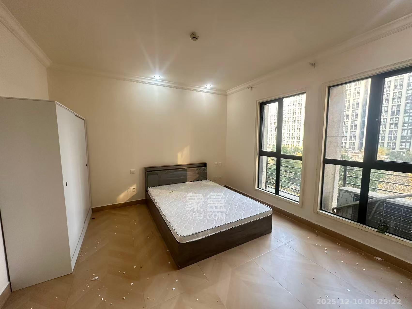 郡原广场  1室1厅1卫    1500.0元/月