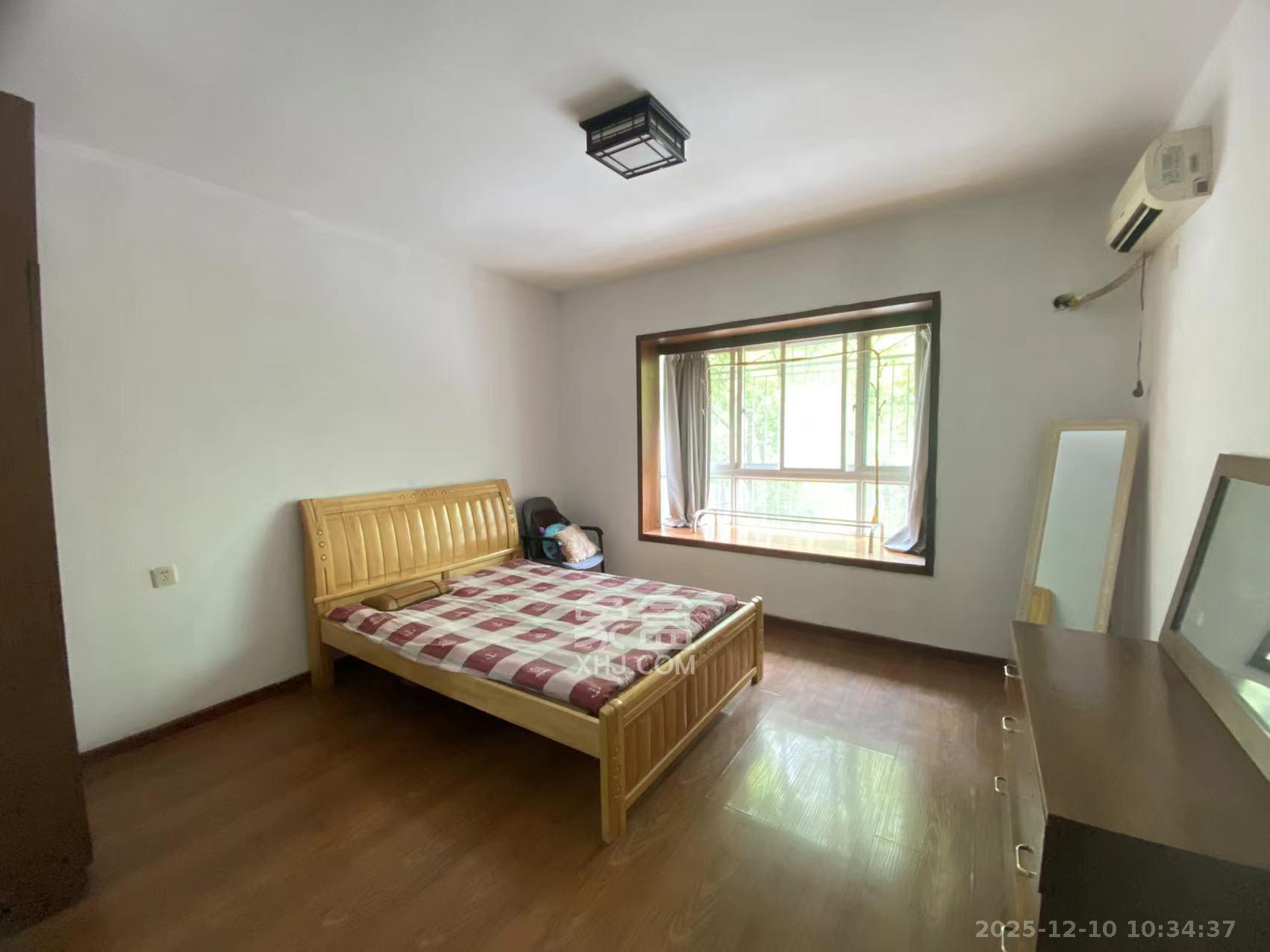 振湘园 3室2厅2卫 2400.0元/月 振湘园 3室2厅2卫 2400.0元/月室内图