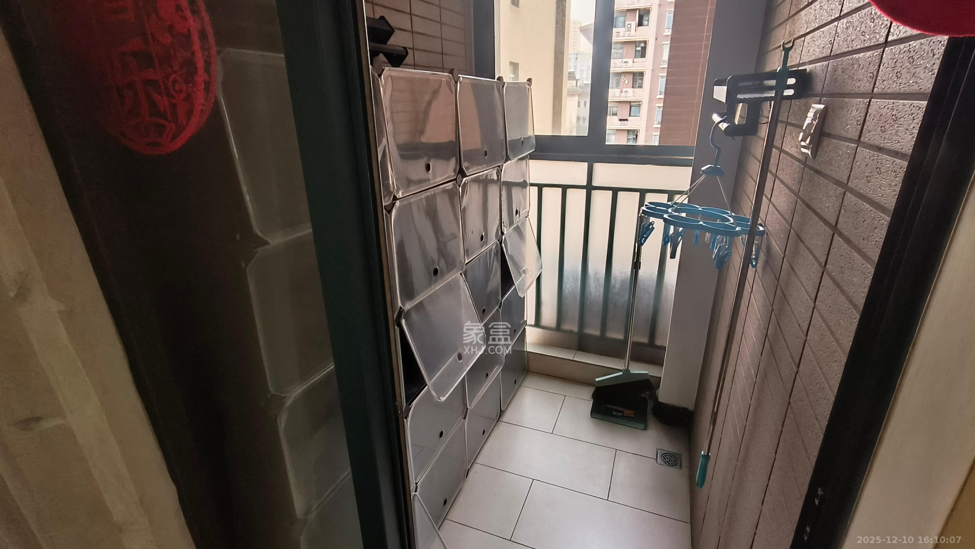 中江国际花城  1室1厅1卫    1500.0元/月室内图