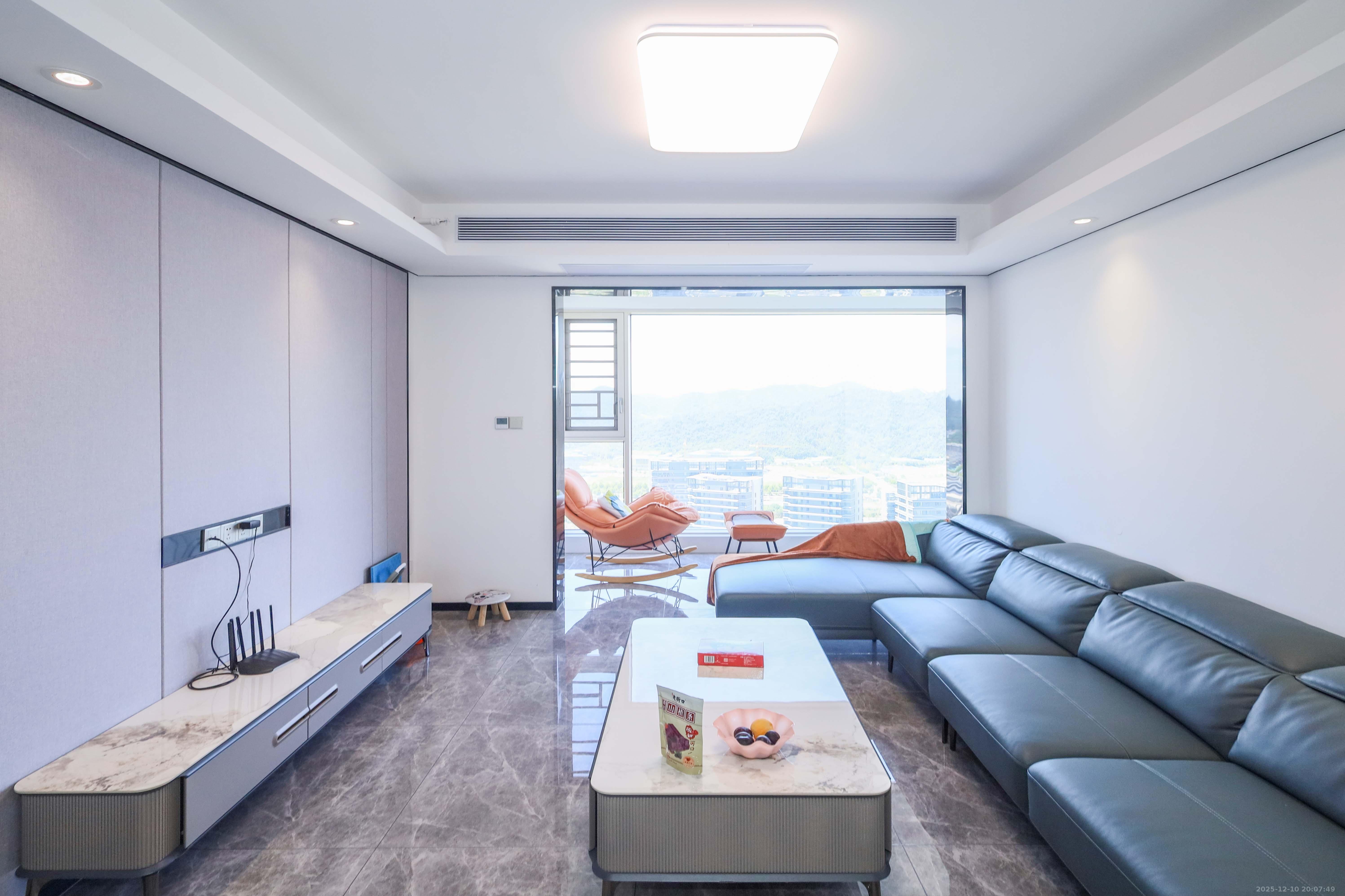 中国铁建湘语梅溪  4室2厅2卫    180.0万