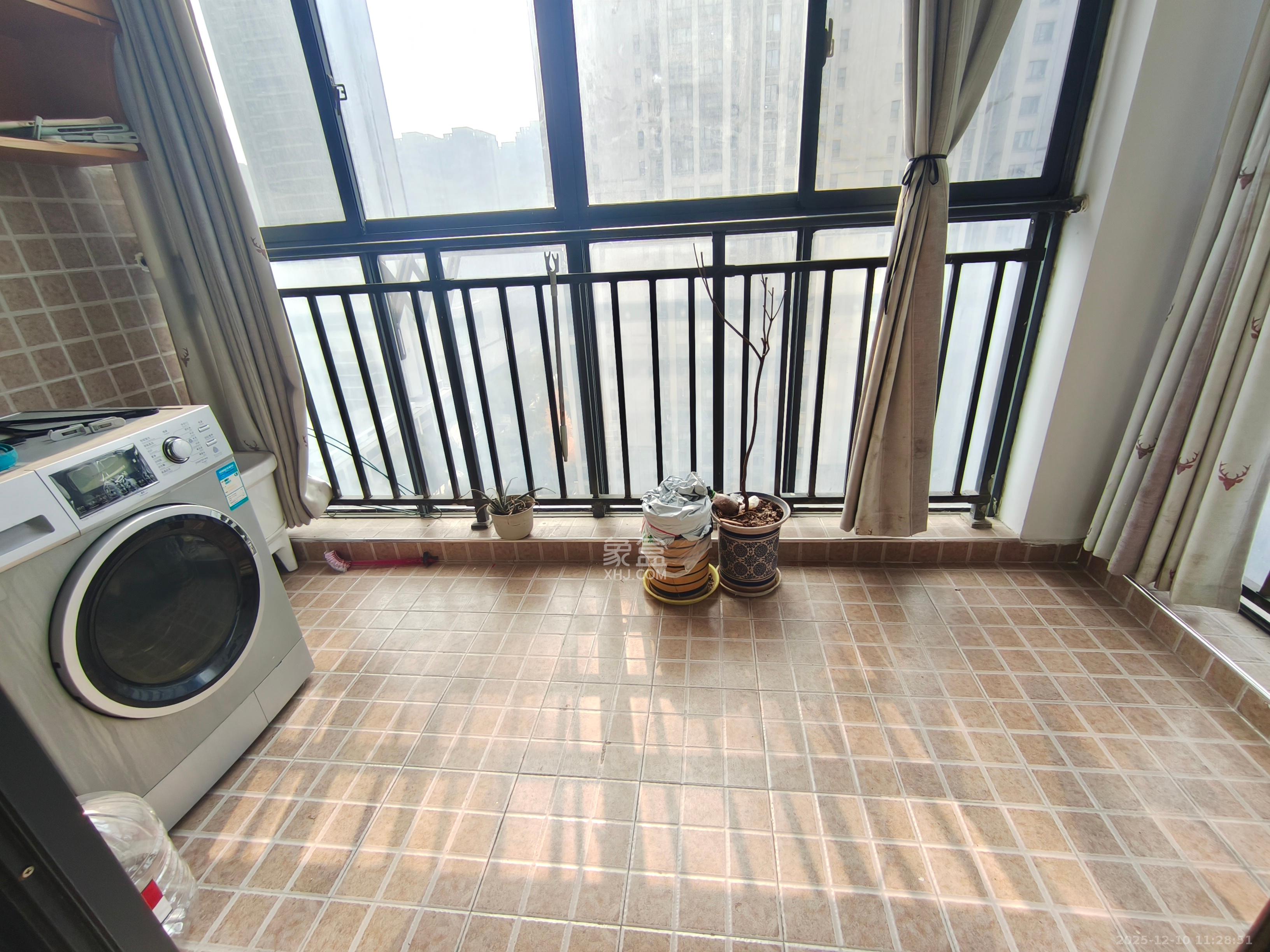 钰龙天下一期 2室2厅1卫 2200.0元/月 钰龙天下一期 2室2厅1卫 2200.0元/月室内图