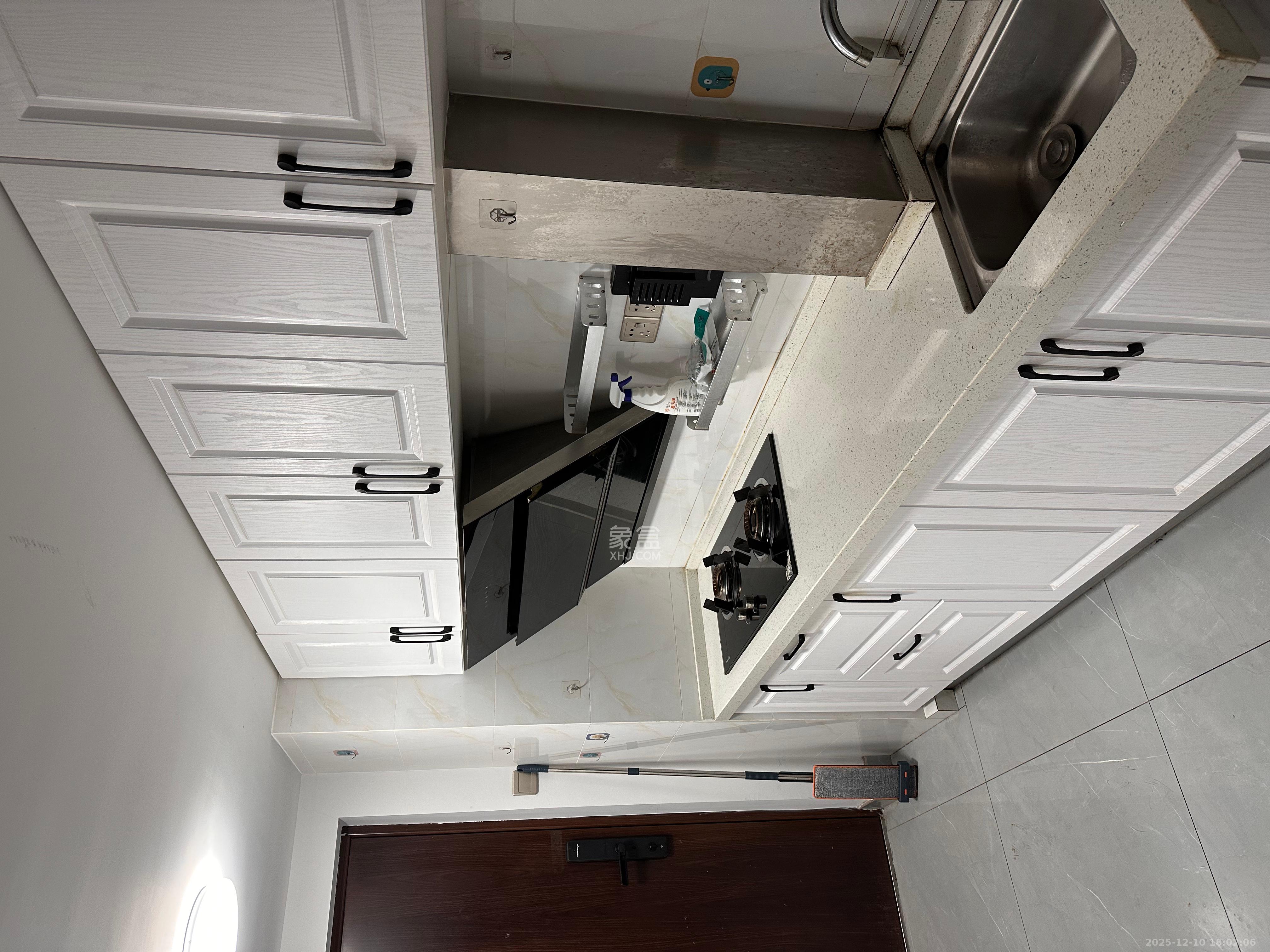 华润置地广场二期  2室1厅1卫    1600.0元/月室内图