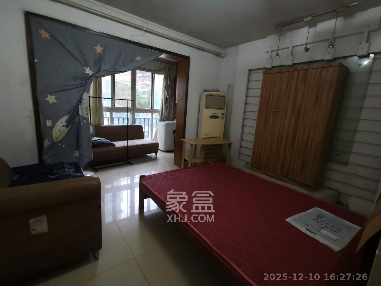 湘许嘉园 3室1厅2卫 2300.0元/月 湘许嘉园 3室1厅2卫 2300.0元/月室内图