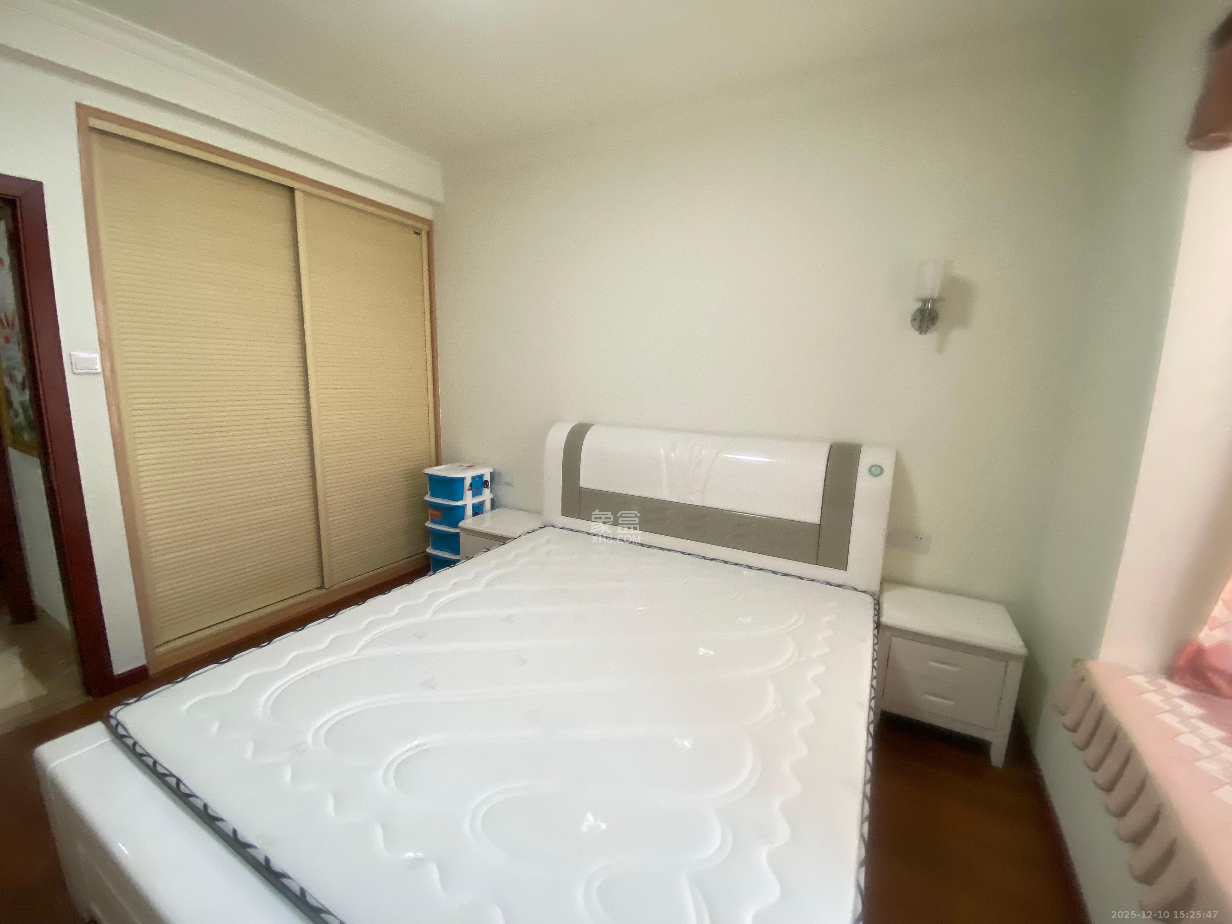 山语城二期 3室2厅1卫 2000.0元/月 山语城二期 3室2厅1卫 2000.0元/月室内图