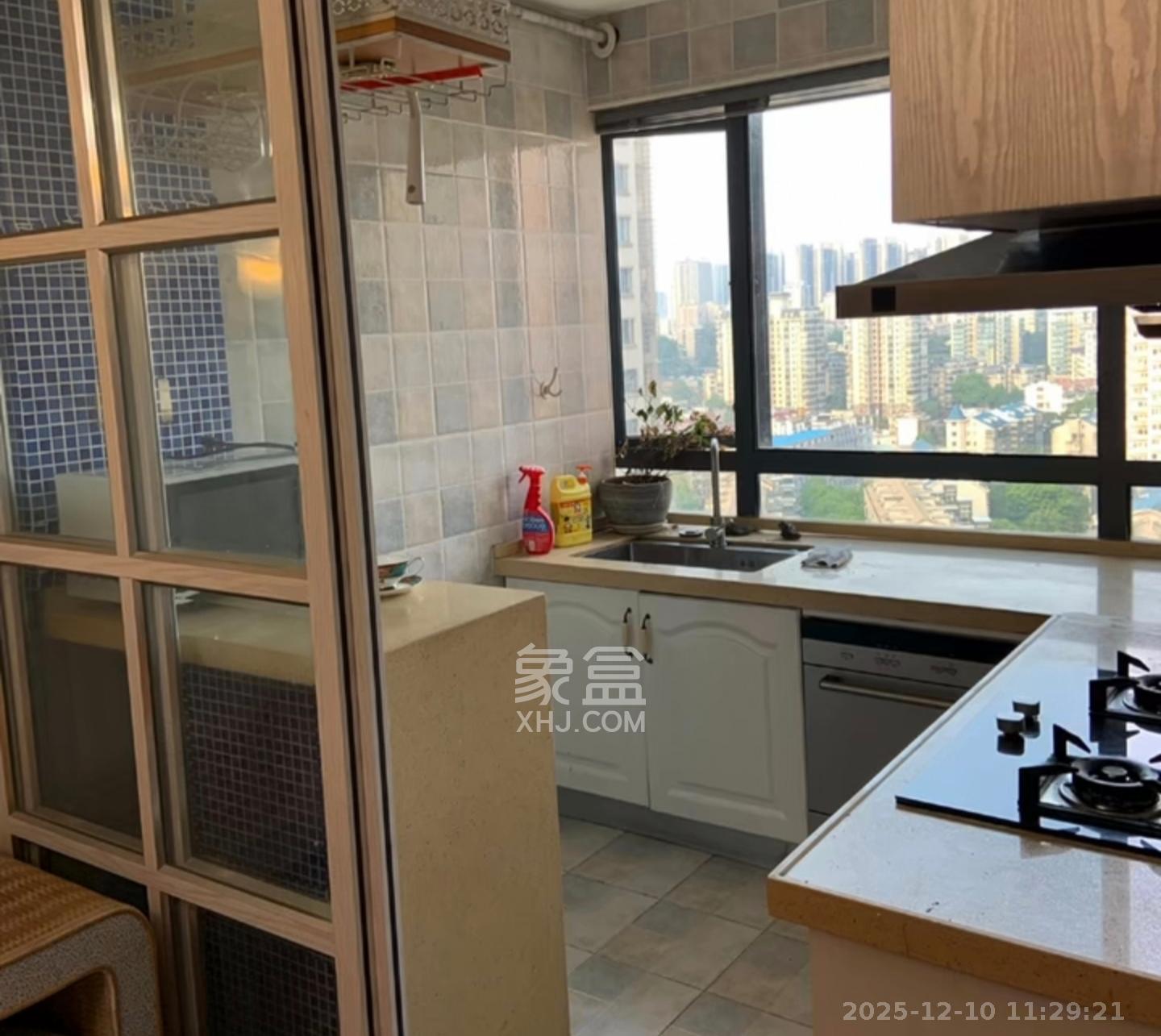 泰龙华府 2室1厅1卫 2100.0元/月 泰龙华府 2室1厅1卫 2100.0元/月室内图