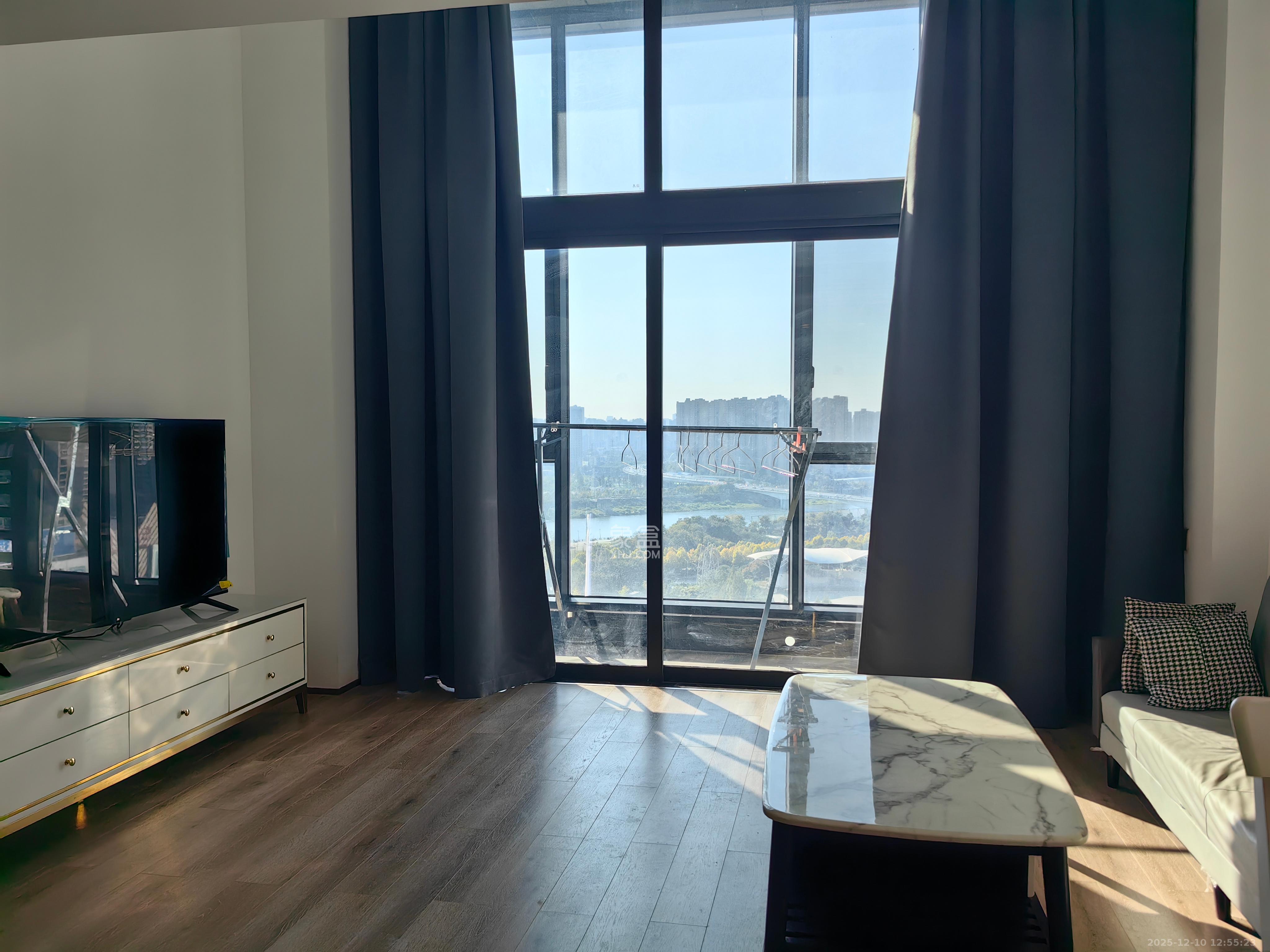 旺德府万象时代 2室1厅1卫 2500.0元/月 旺德府万象时代 2室1厅1卫 2500.0元/月室内图