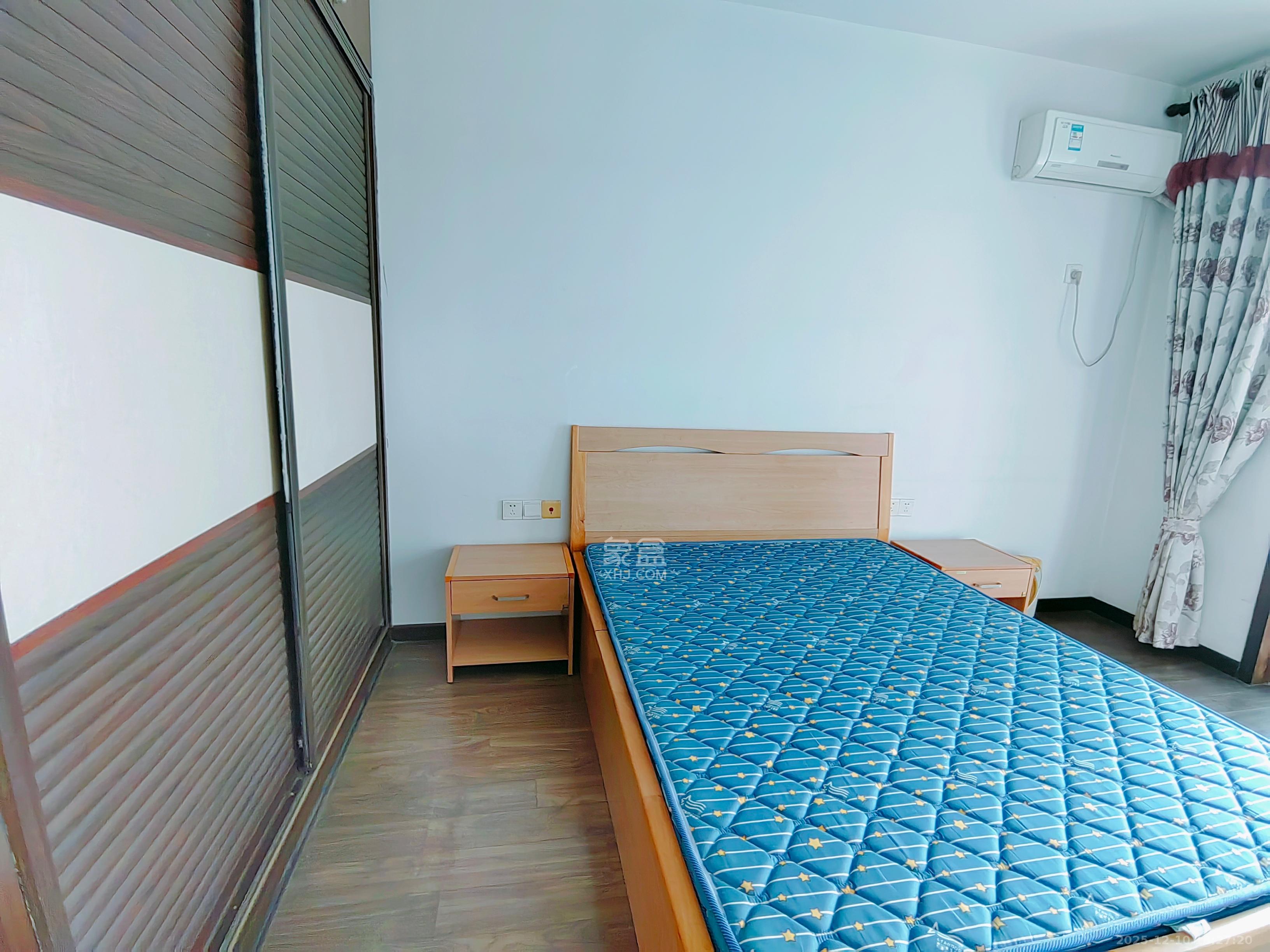 阳光100二期  2室1厅1卫    2200.0元/月室内图