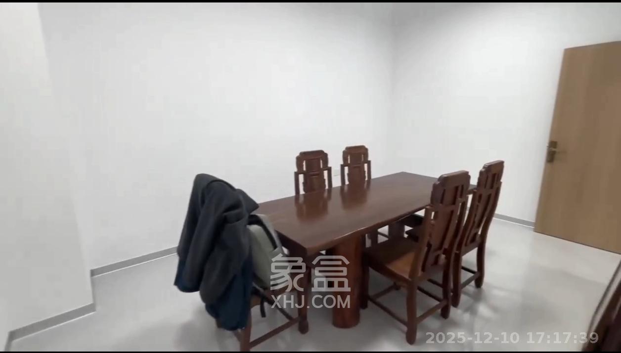 恒大金融广场   143.3㎡      8000.0元/月室内图