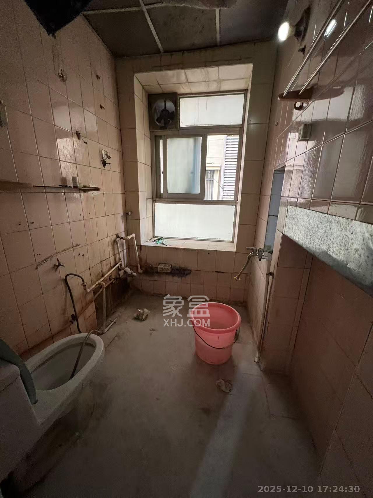 蔡锷路居民点  2室1厅1卫    1500.0元/月