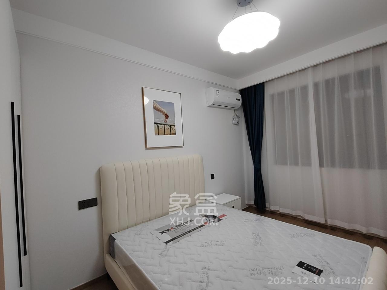 华润凯旋门二期  4室2厅2卫    4000.0元/月室内图