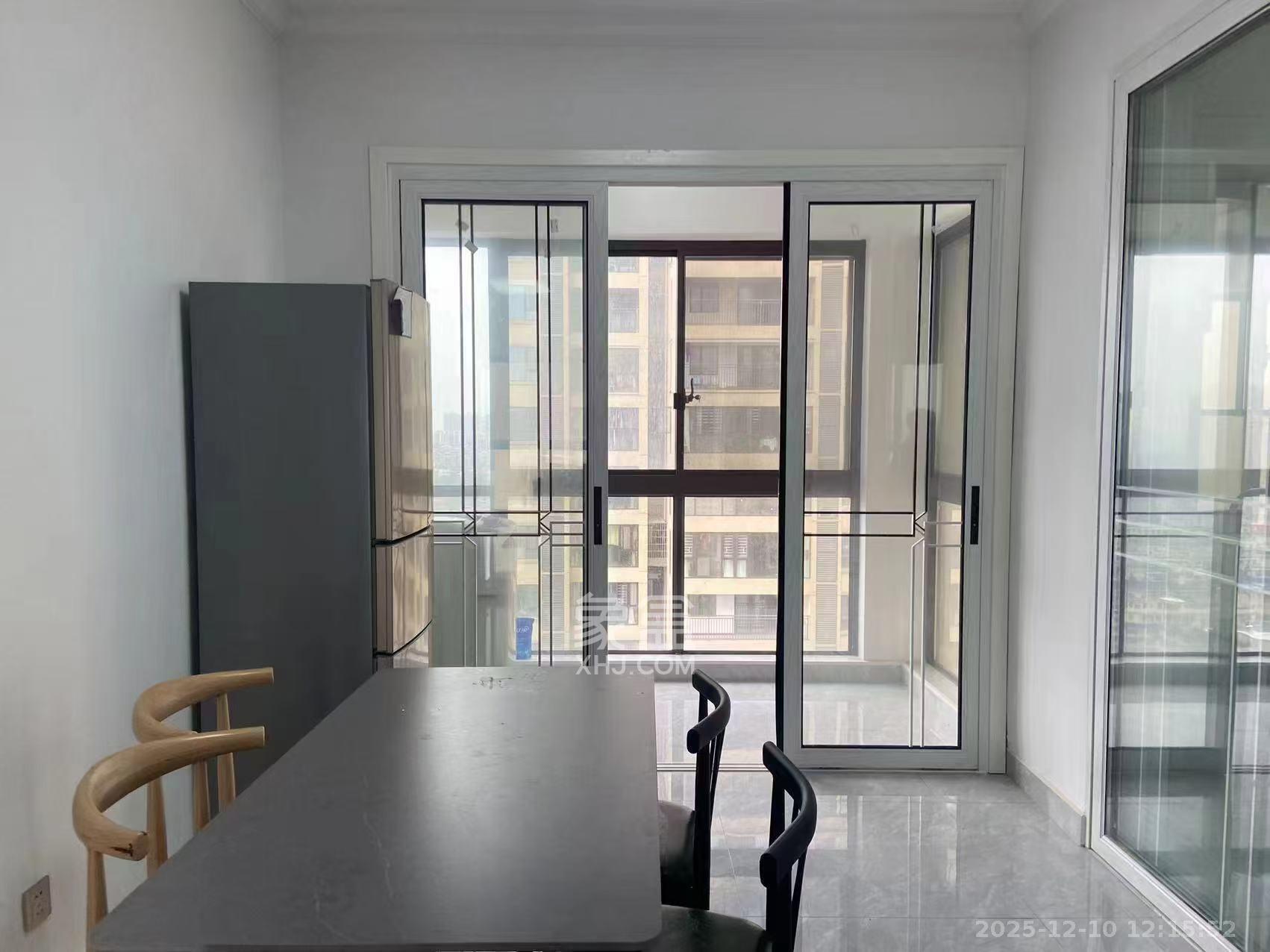 星雅美辰  3室2厅2卫    2450.0元/月室内图