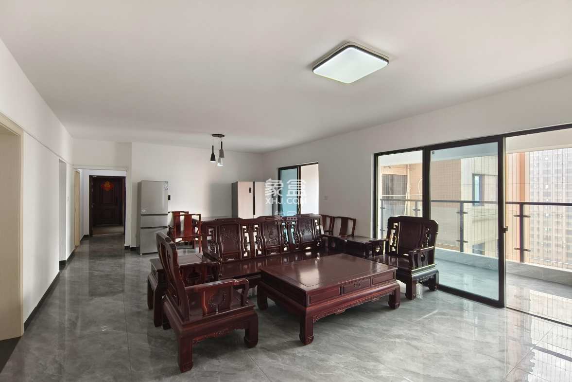 润和又一城 4室2厅2卫 2500.0元/月 润和又一城 4室2厅2卫 2500.0元/月室内图