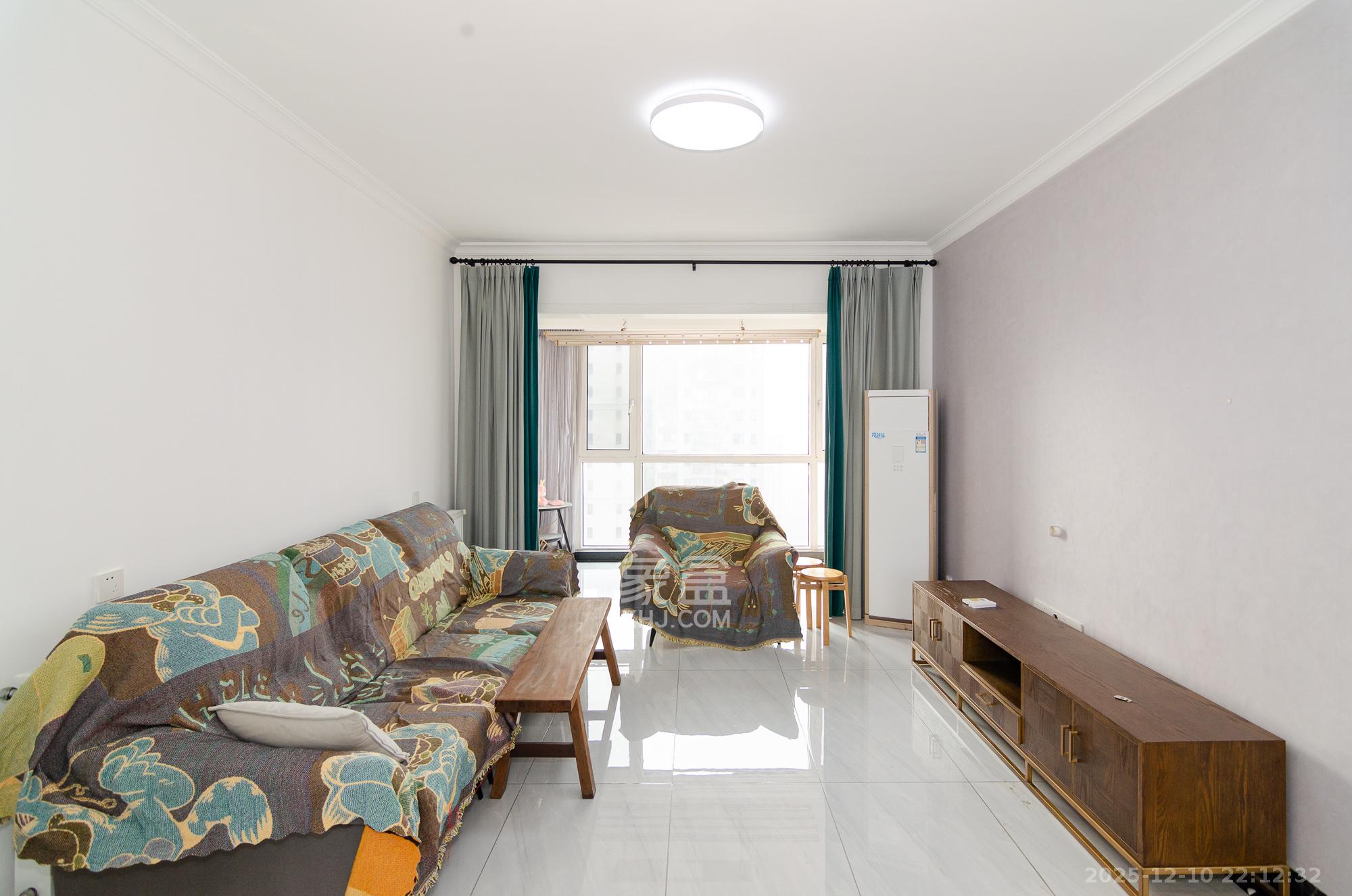 新华联梦想城  4室2厅2卫    95.0万