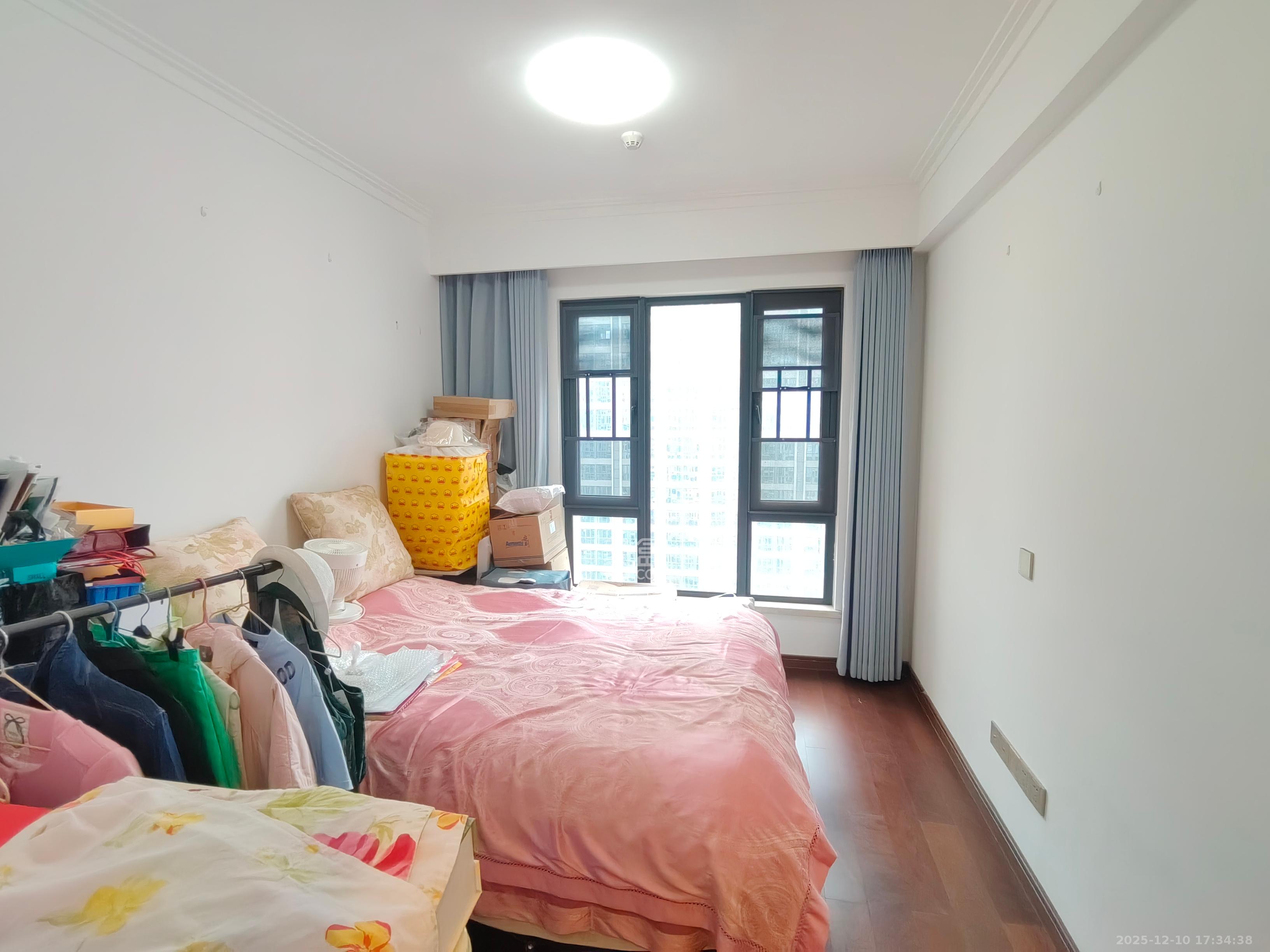 绿地长沙城际空间站(绿地新里佳苑) 4室2厅2卫 3000.0元/月 绿地长沙城际空间站(绿地新里佳苑) 4室2厅2卫 3000.0元/月室内图