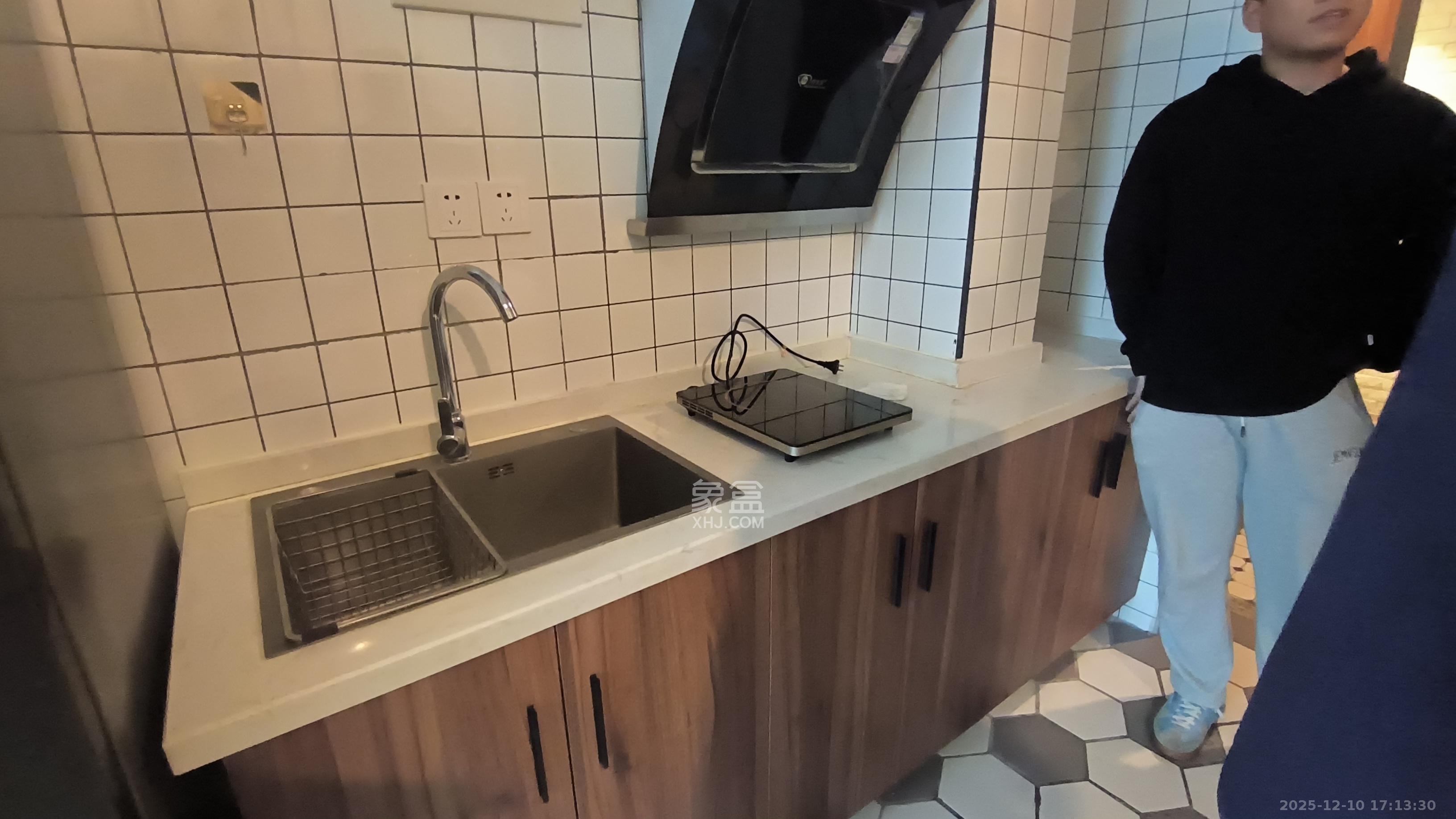 宇成开福广场   41.09㎡      1850.0元/月室内图