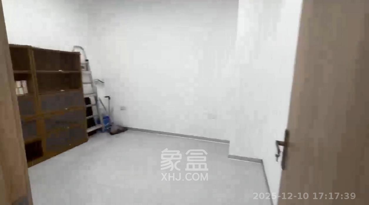 恒大金融广场   143.3㎡      8000.0元/月室内图