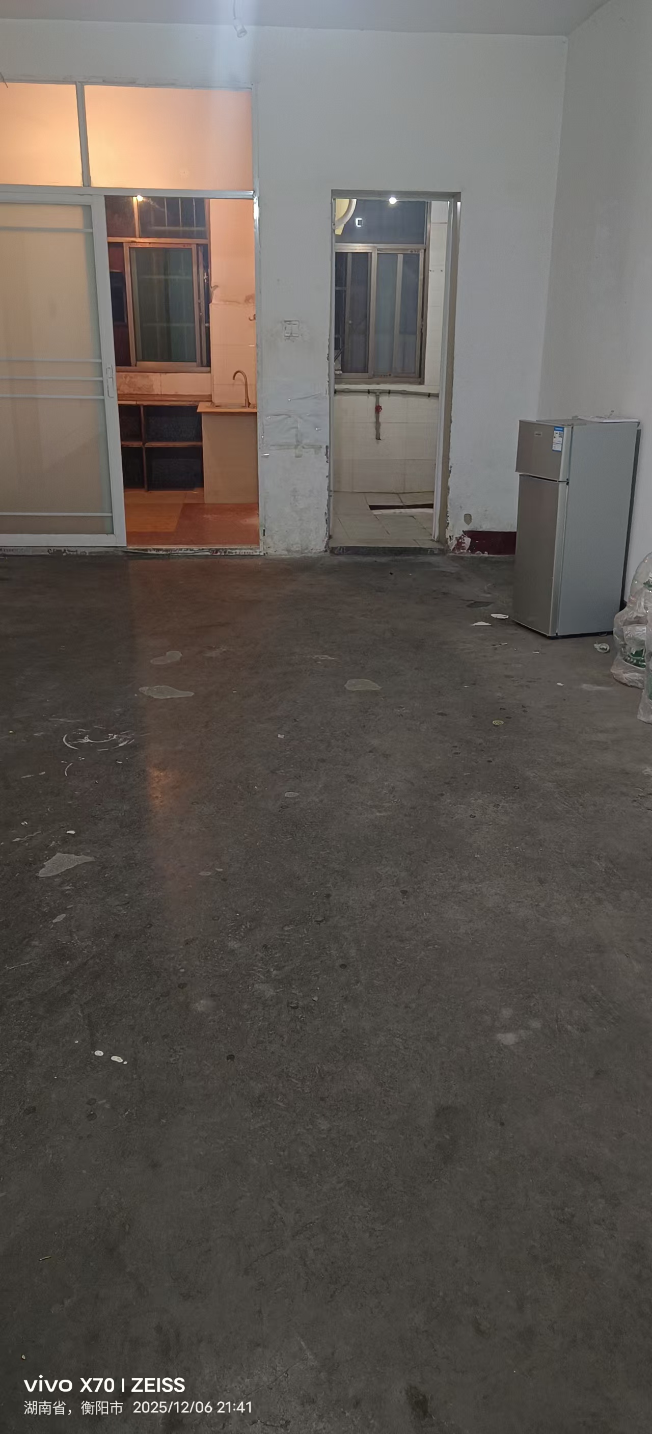 互助小区  2室2厅2卫    1000.0元/月