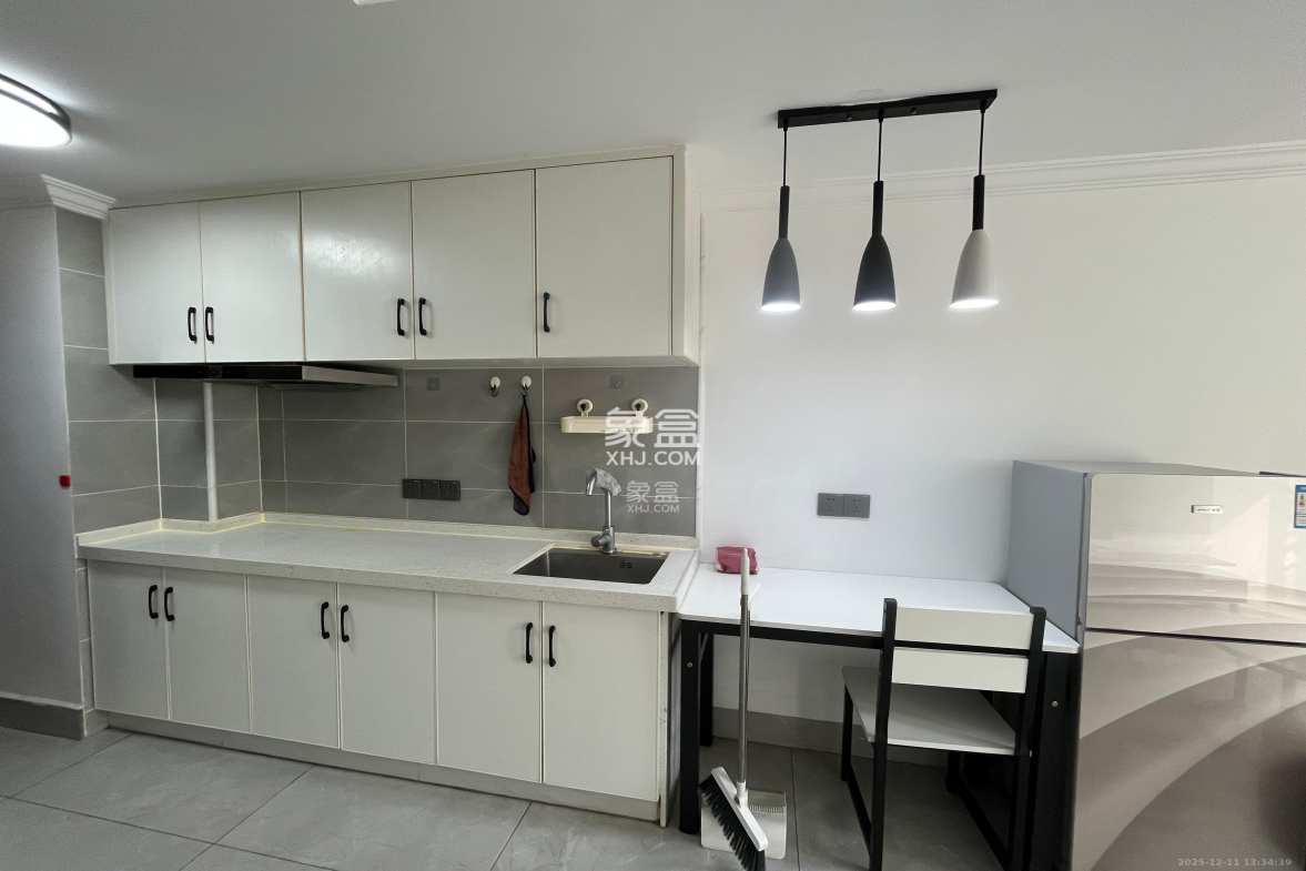 嘉宇银杉(嘉宇西苑) 2室1厅1卫 1500.0元/月 嘉宇银杉(嘉宇西苑) 2室1厅1卫 1500.0元/月室内图